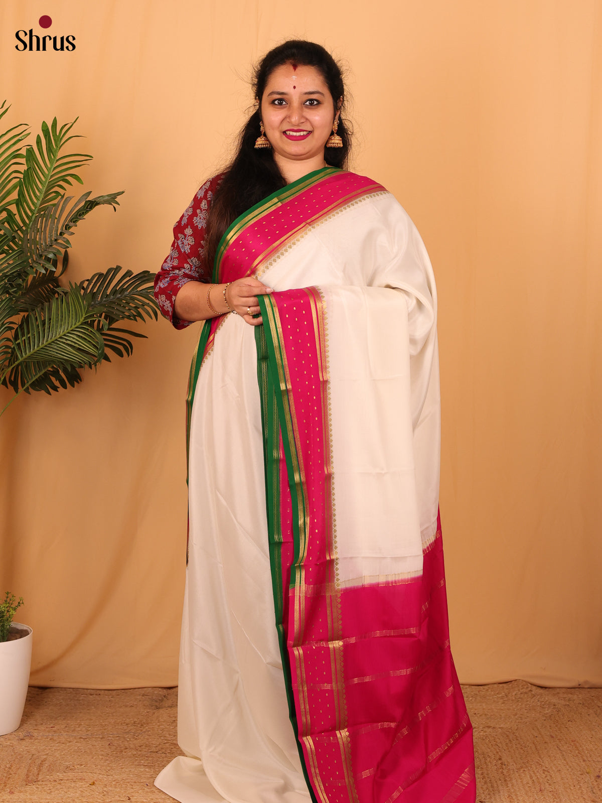 DAS04279 - Mysore Silk Saree