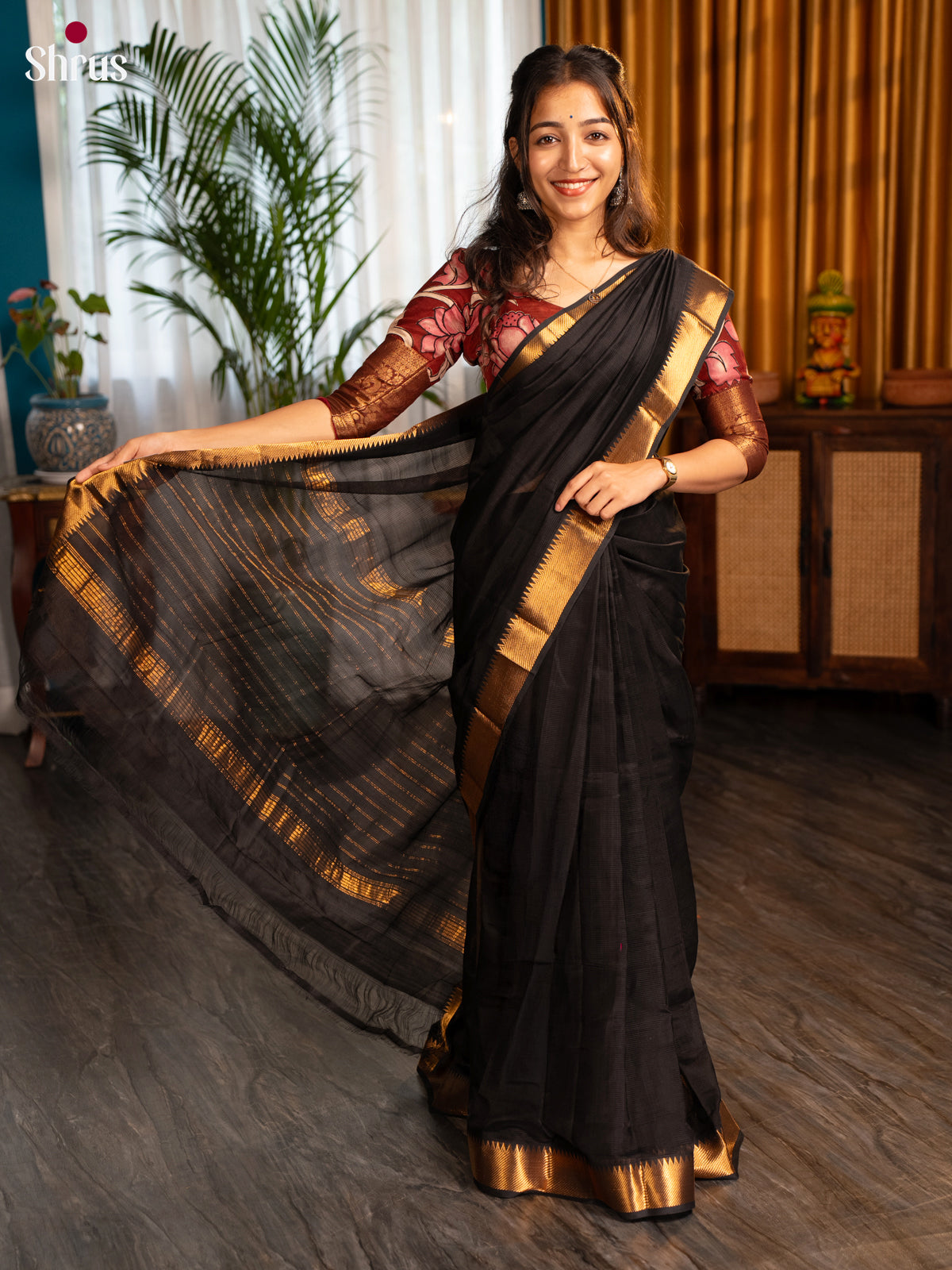 Black(Single Tone)- Mangalagiri silkcotton Saree with Gold Zari Border