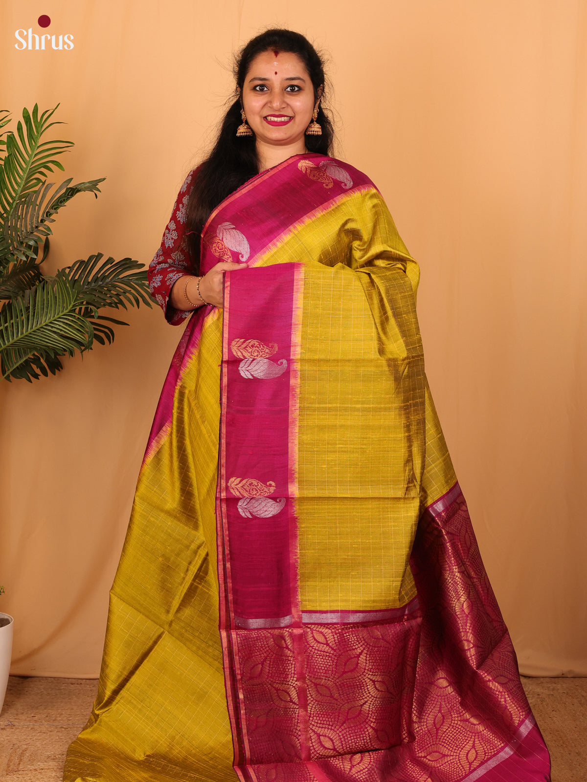 Green & Majenta - Raw Silk Saree - Shop on Shrus.com