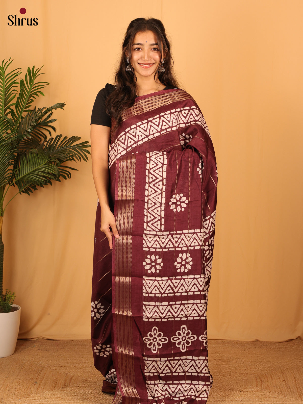 Brown - Semi Crepe Saree