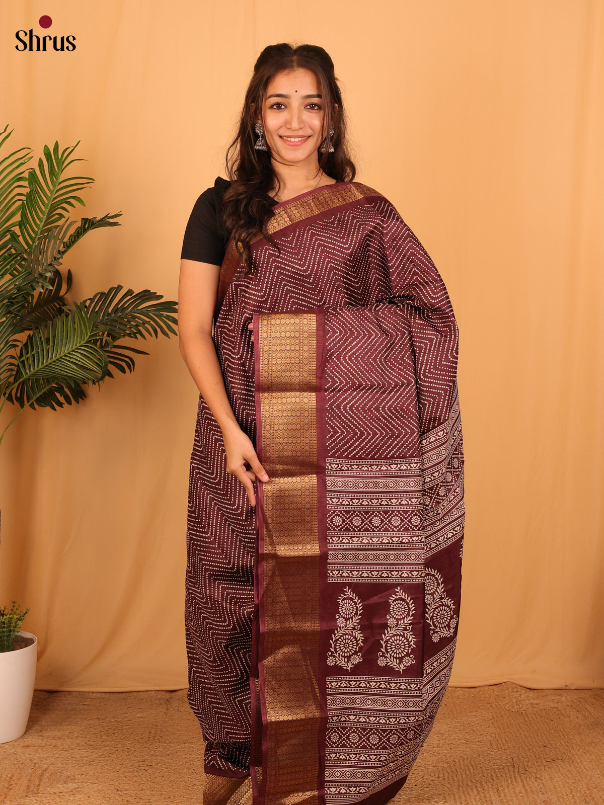 Brown - Semi Crepe Saree