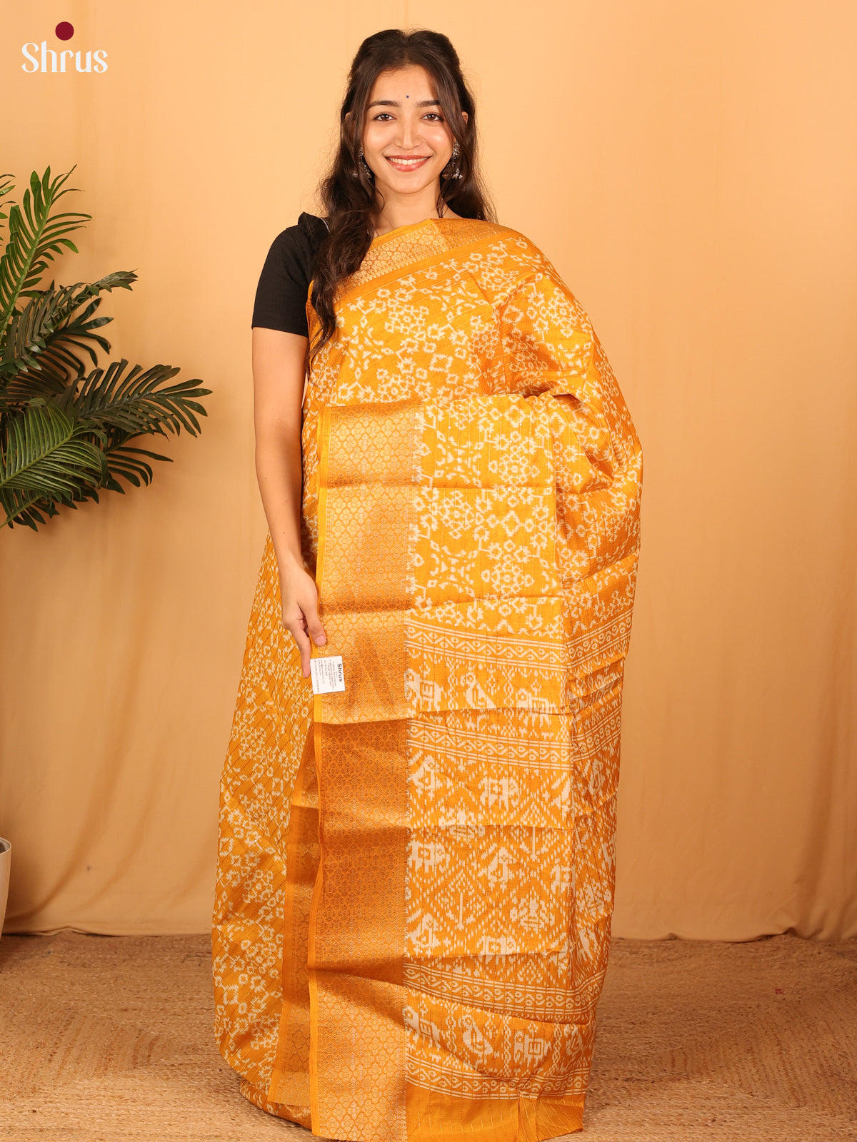 DAS07083 - Semi Crepe Saree