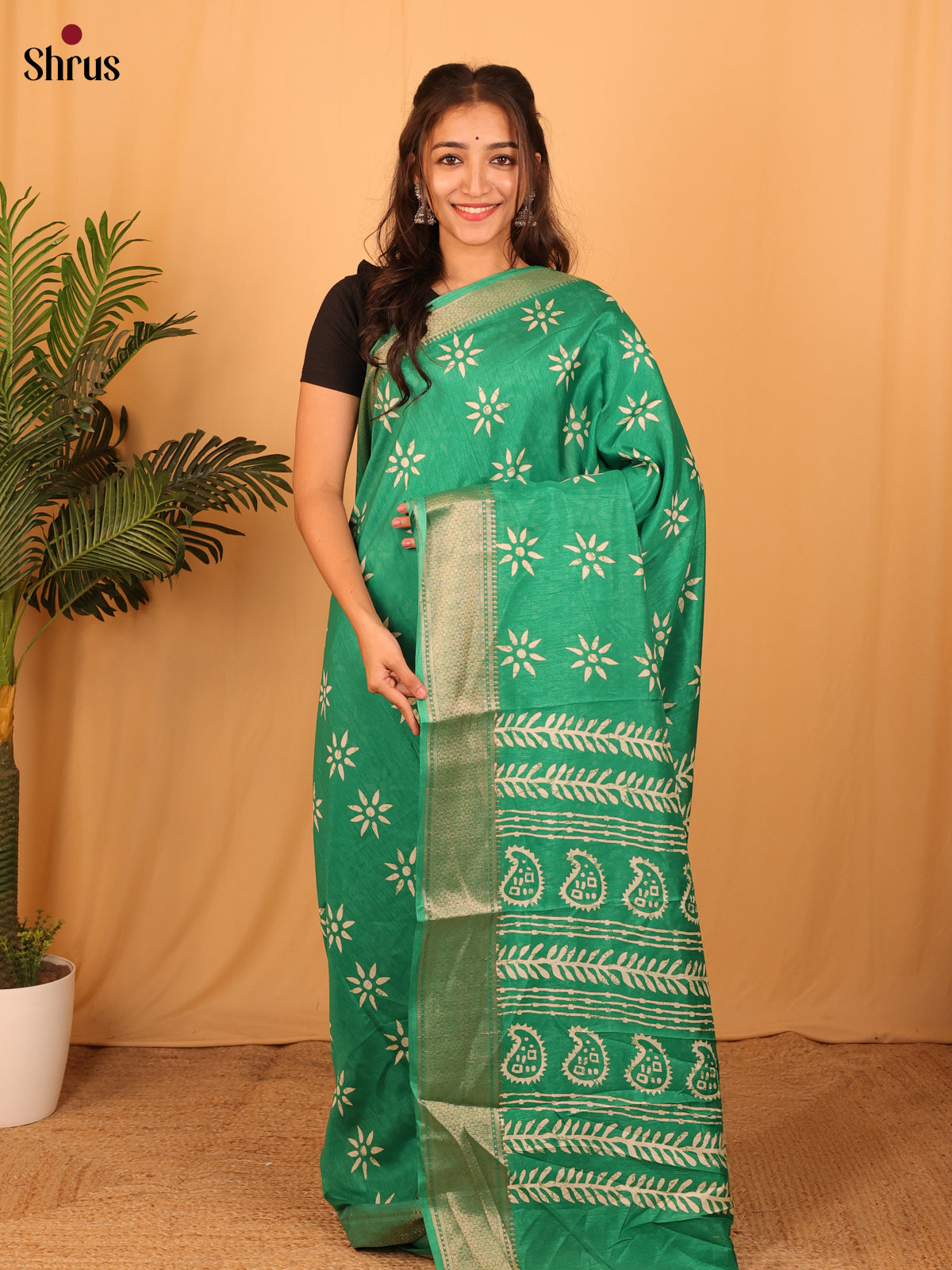 Green - Semi Crepe Saree