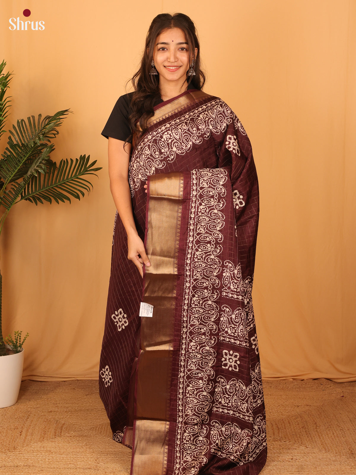 Brown - Semi Crepe Saree