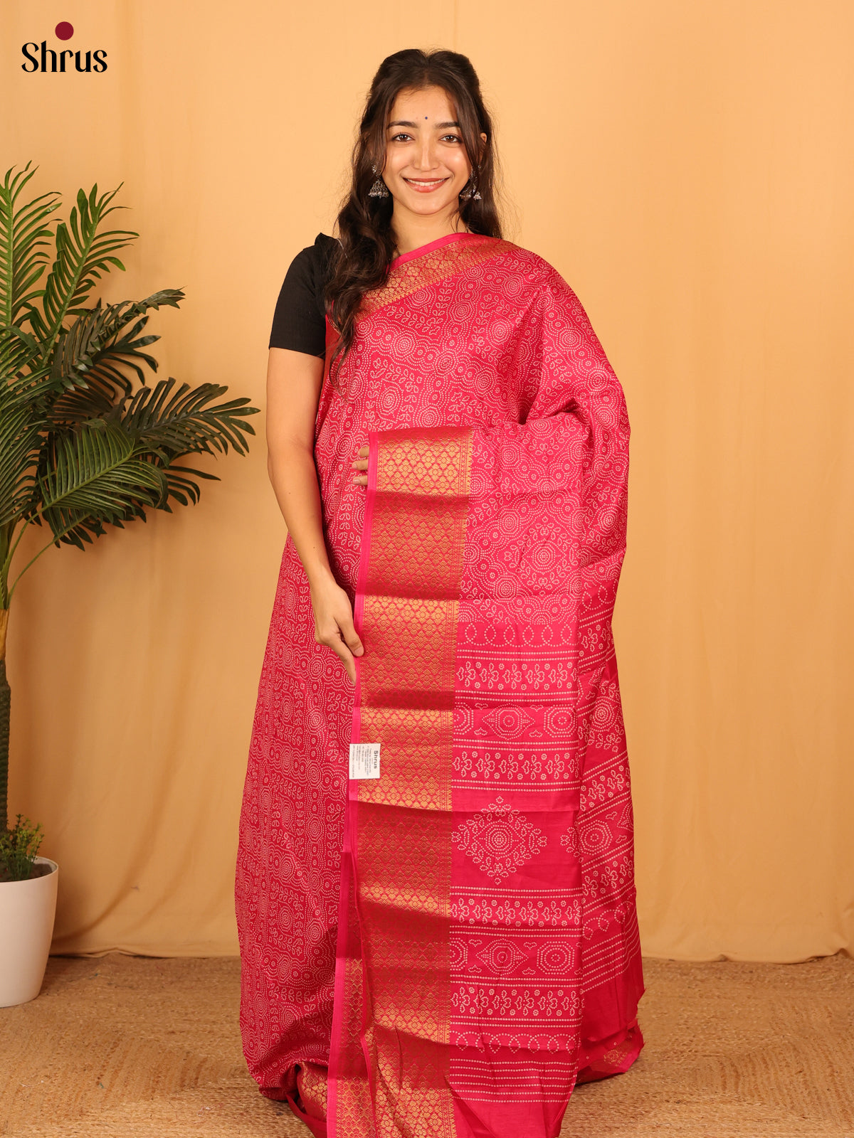 Reddish Pink - Semi Crepe Saree