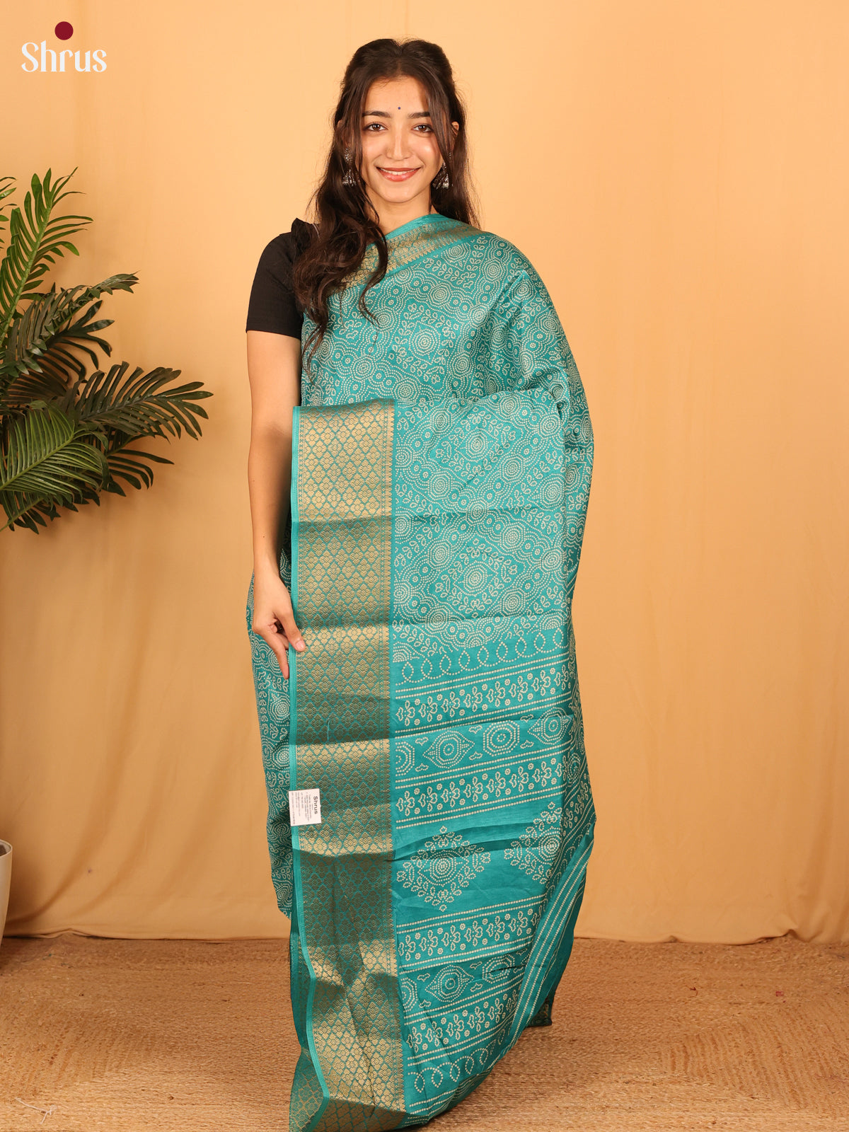 DAS07273 - Semi Crepe Saree