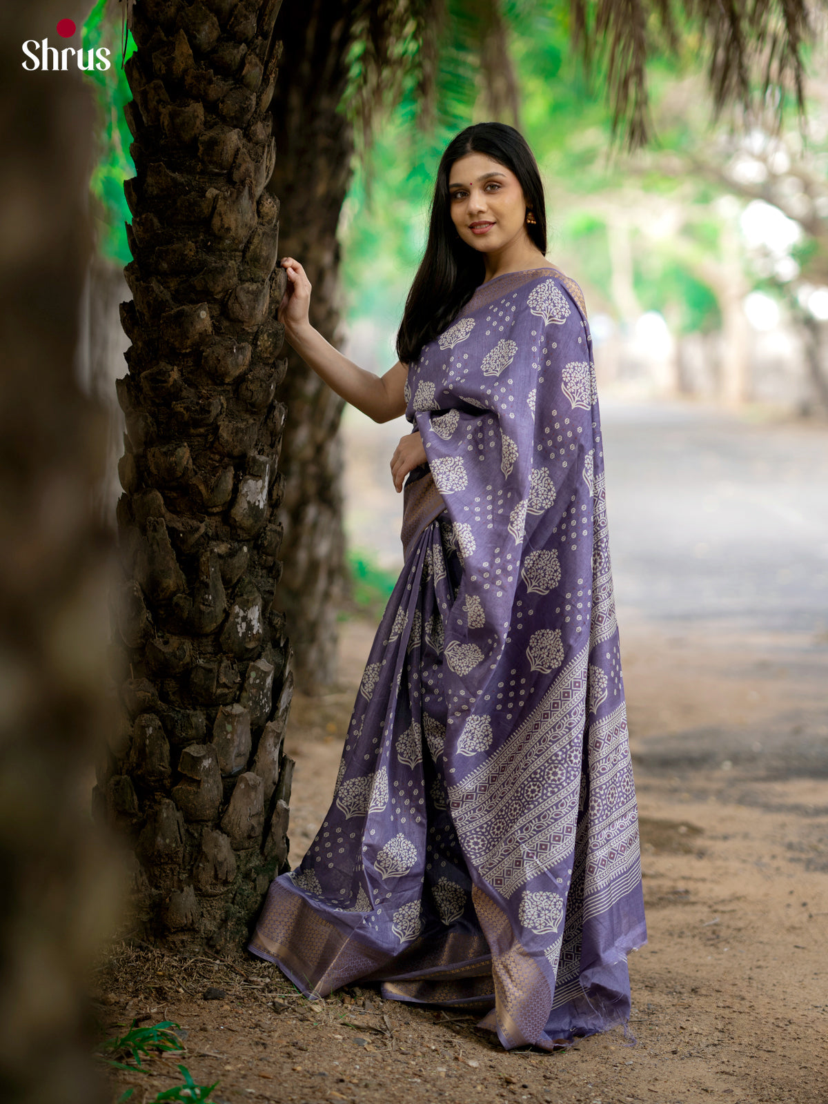 Lavender - Semi Crepe Saree - Shop on Shrus.com