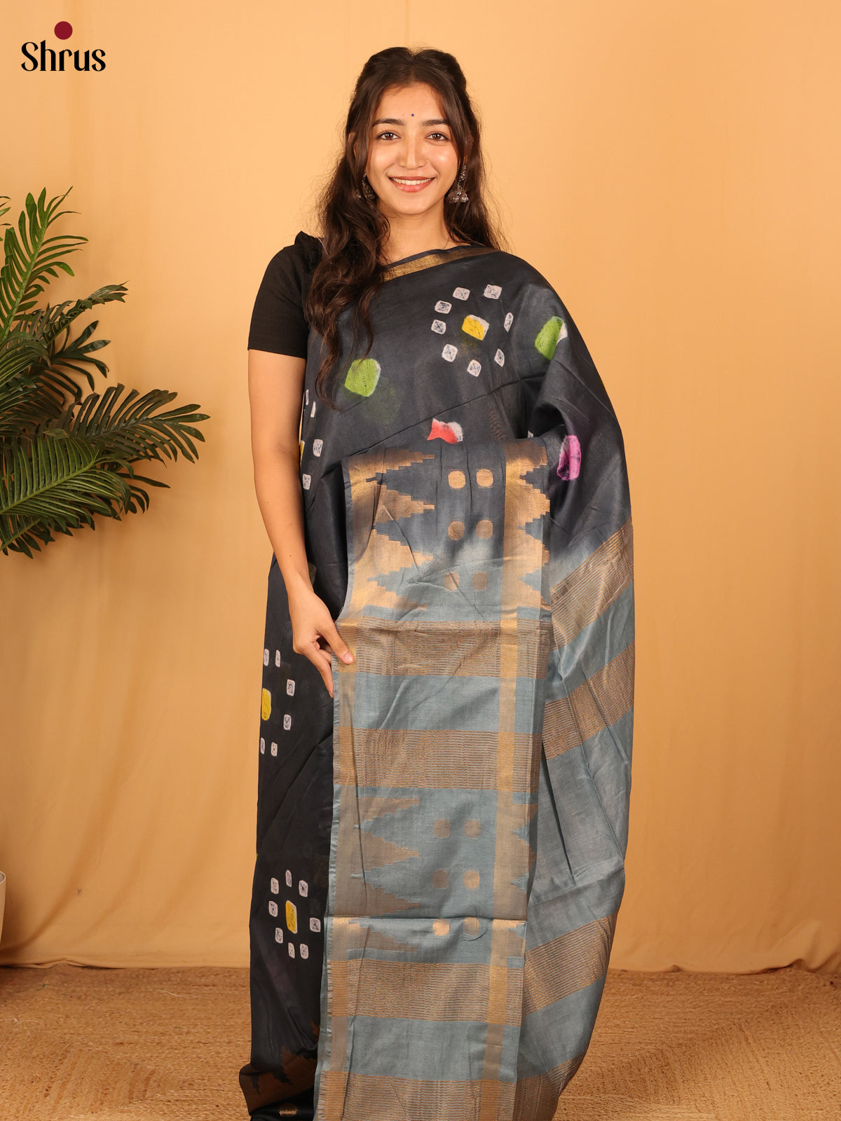 Black & Grey - Shibori Saree