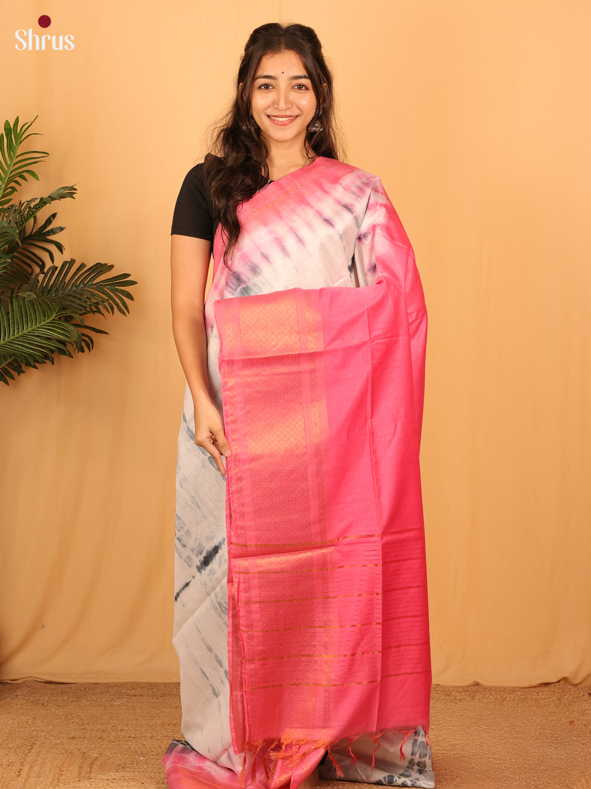 Cream & Pink - Shibori Saree