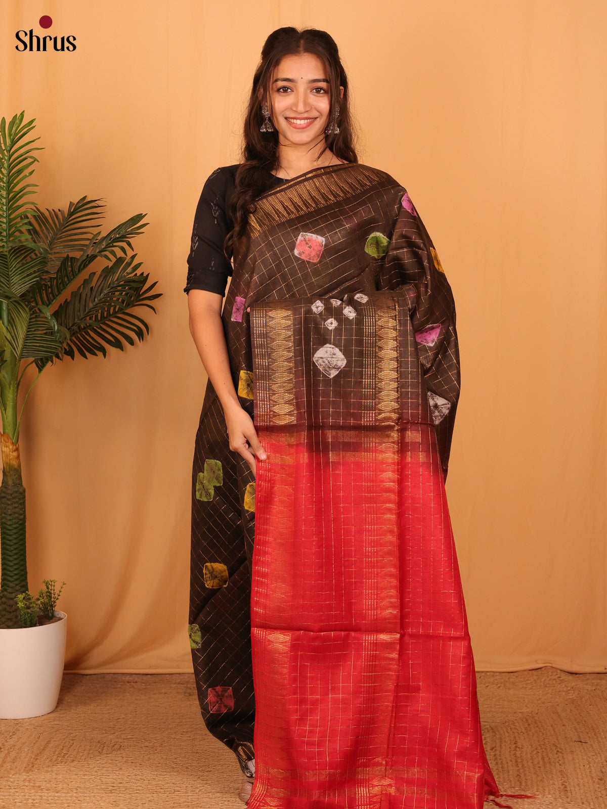 DAS08062 - Shibori Saree