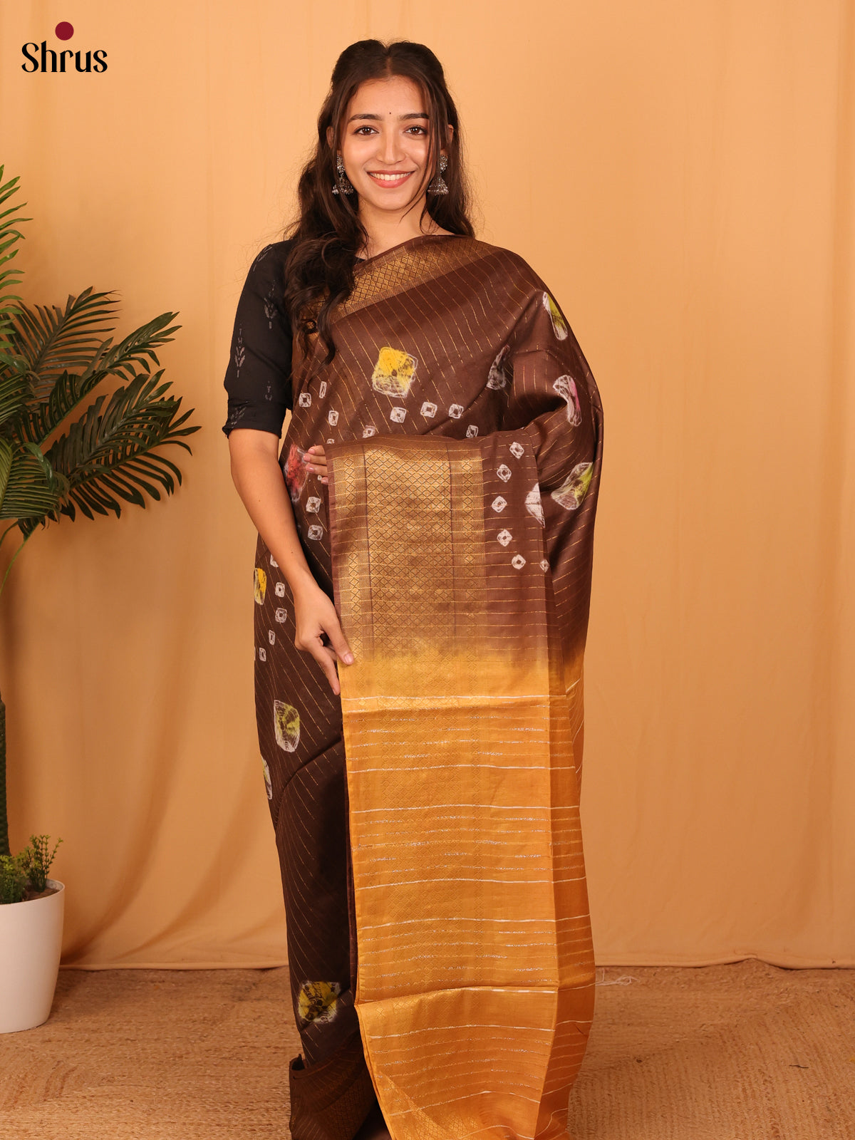 DAS08128 - Shibori Saree