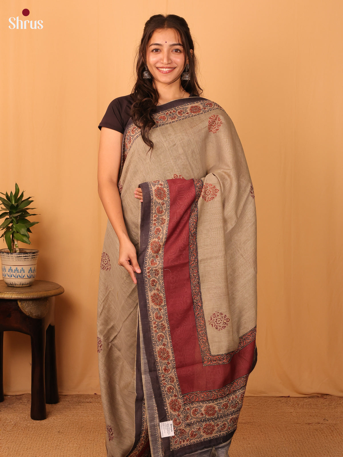 Grey & Brown - Semi Kantha Saree - Shop on Shrus.com