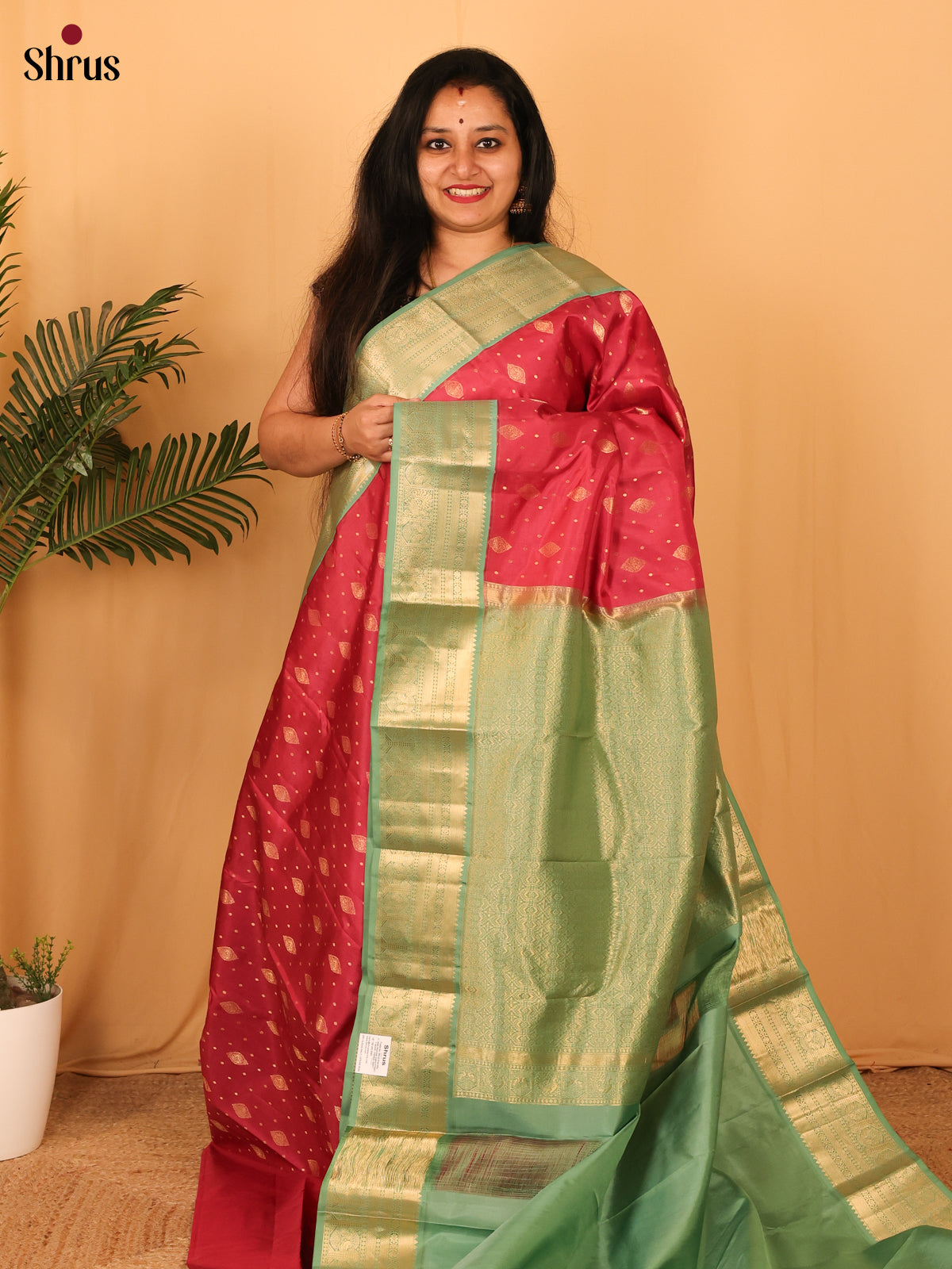 Red & Green - Kanchipuram silk Saree