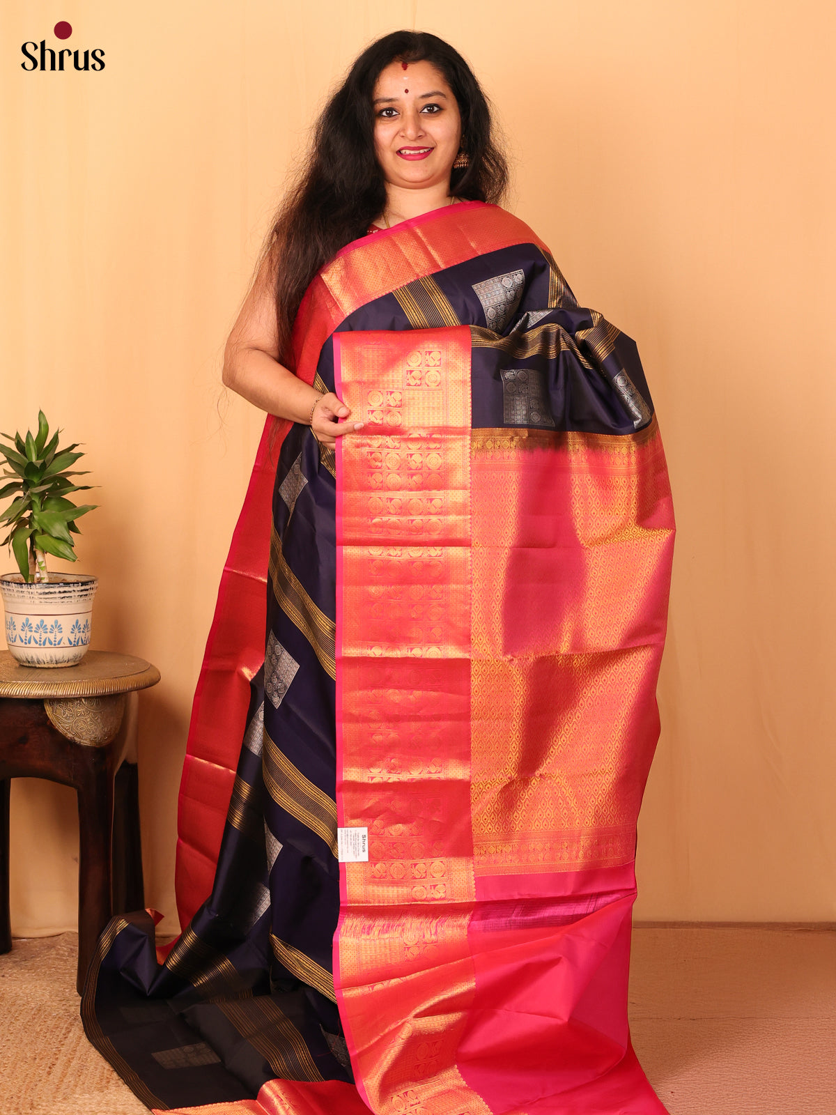 DAS16021 - Kanchipuram silk Saree