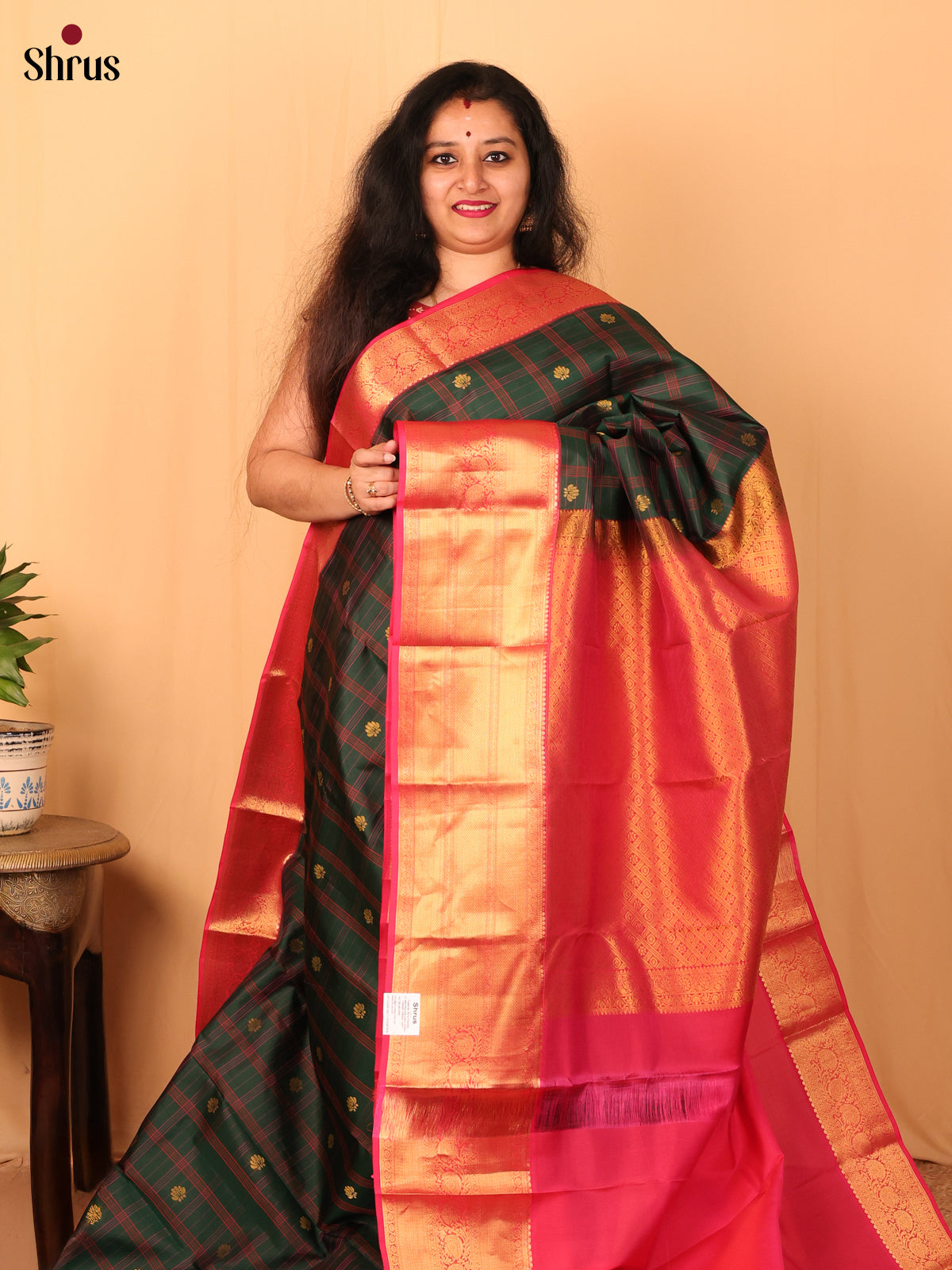 Green & Pink - Kanchipuram silk Saree - Shop on Shrus.com