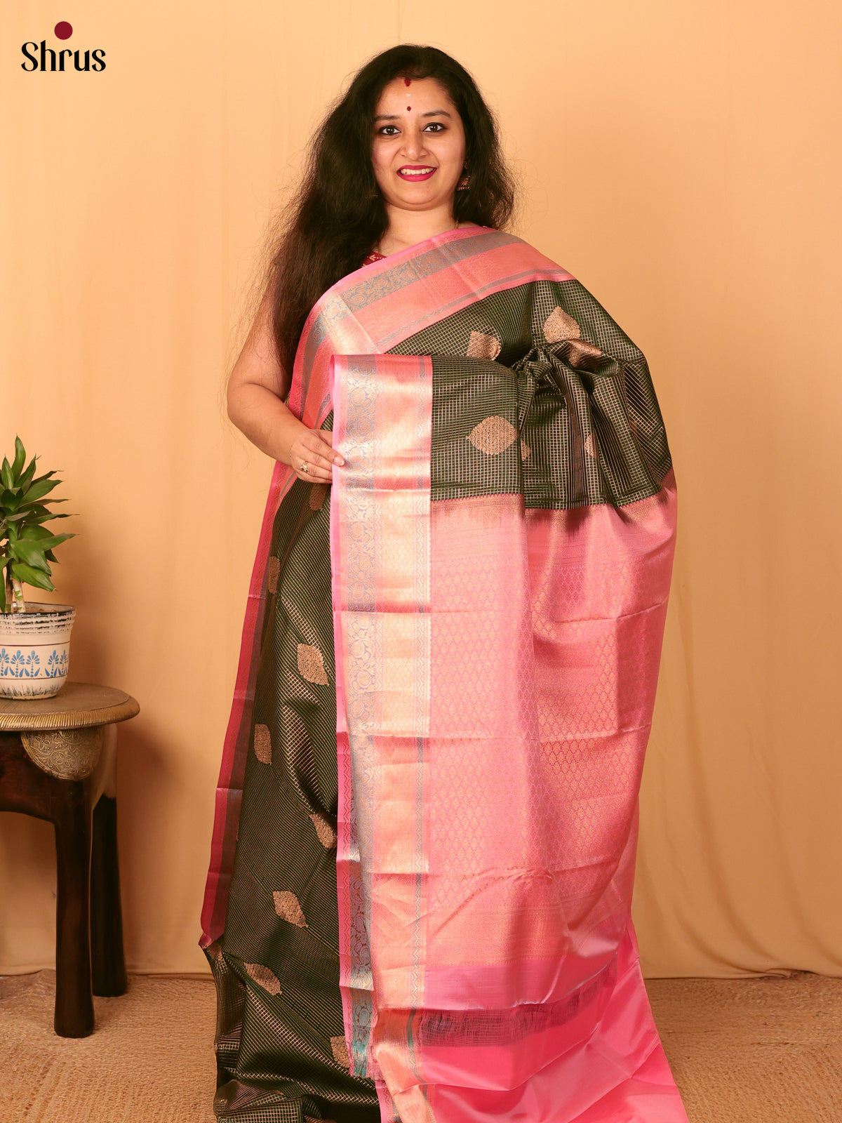 Olive Green - Kanchipuram silk Saree - Shop on Shrus.com