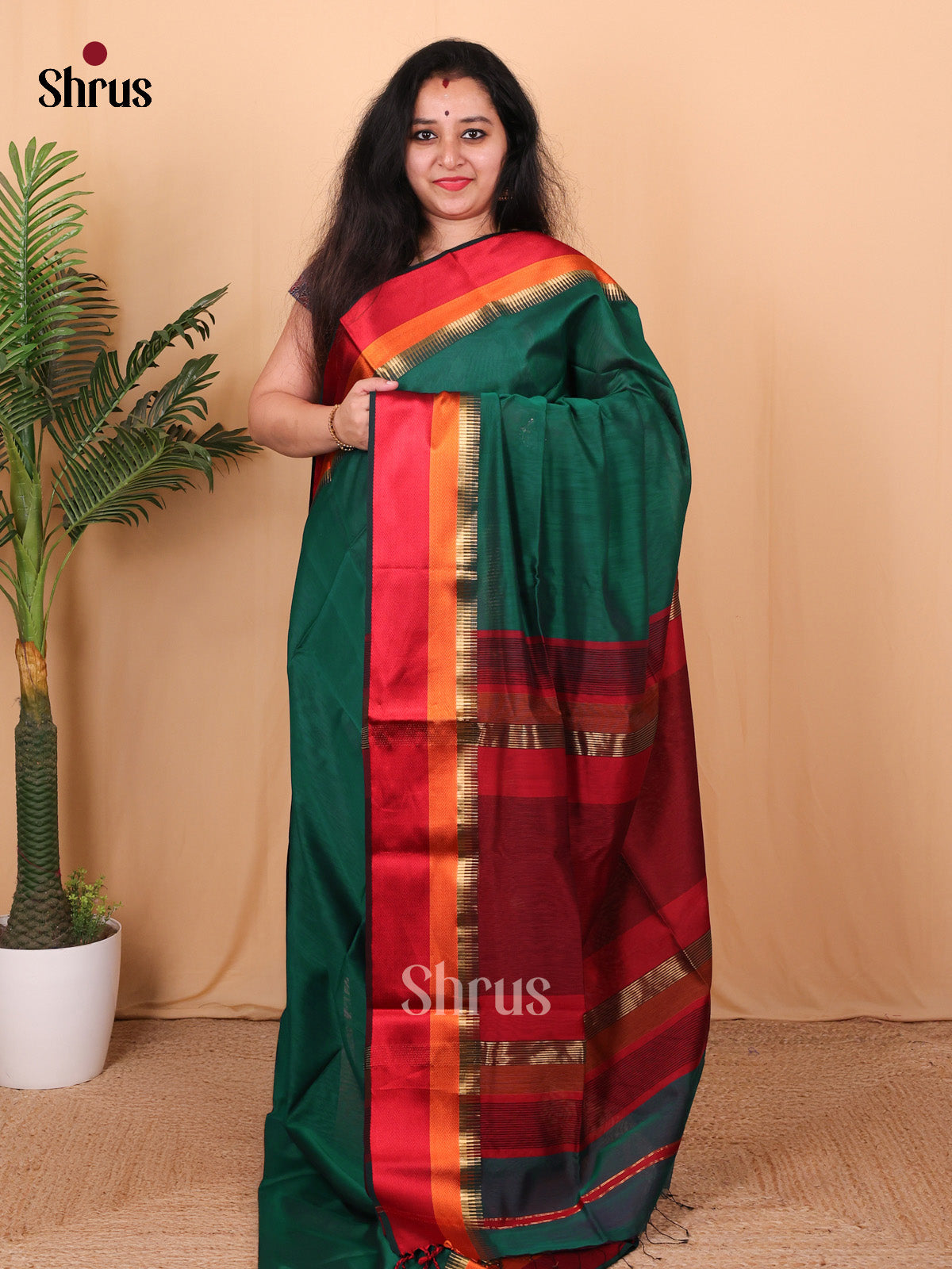 Green & Red - Maheshwari silkcotton Saree - Shop on Shrus.com