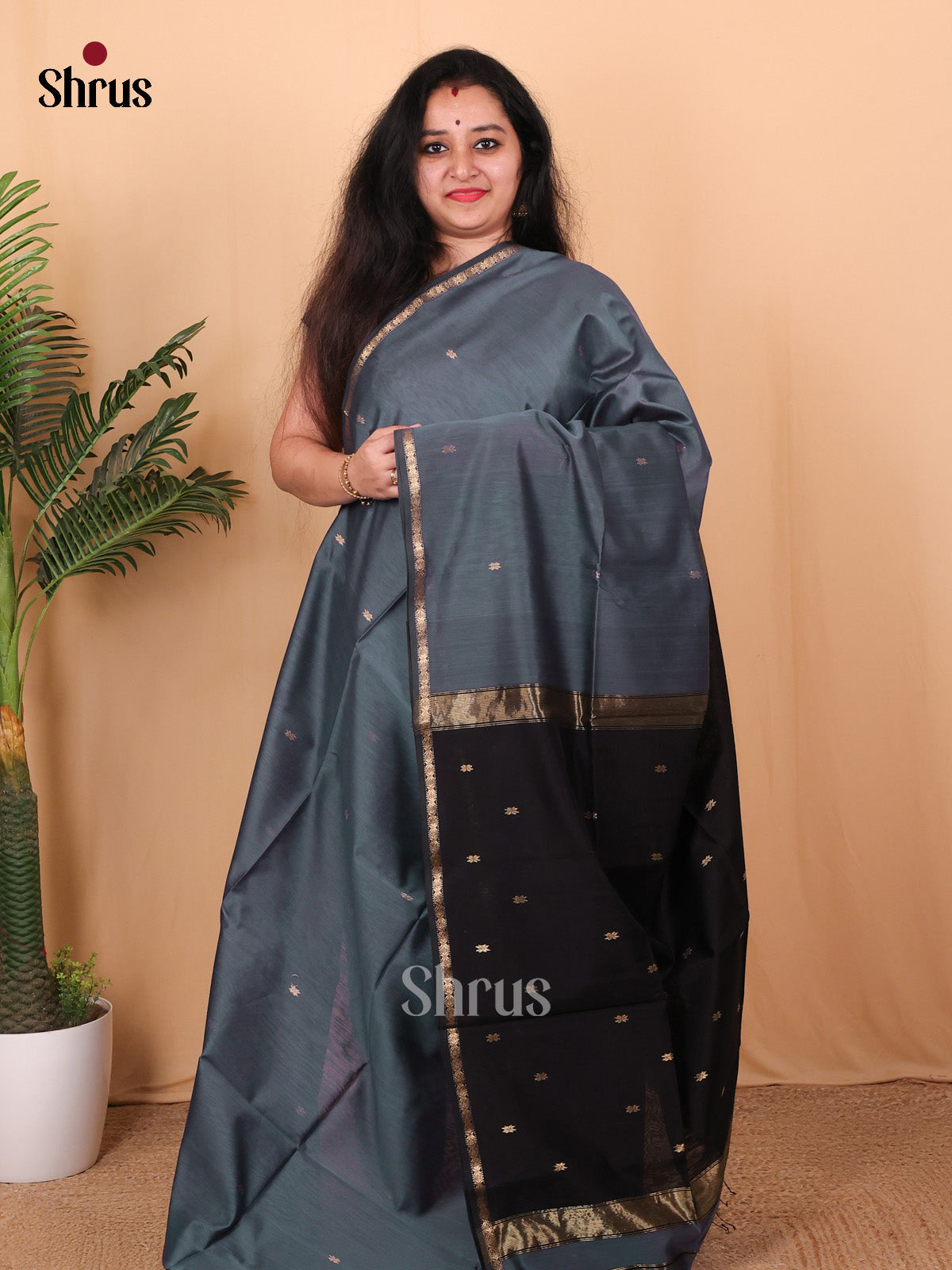 Grey & Black - Maheshwari silkcotton Saree - Shop on Shrus.com