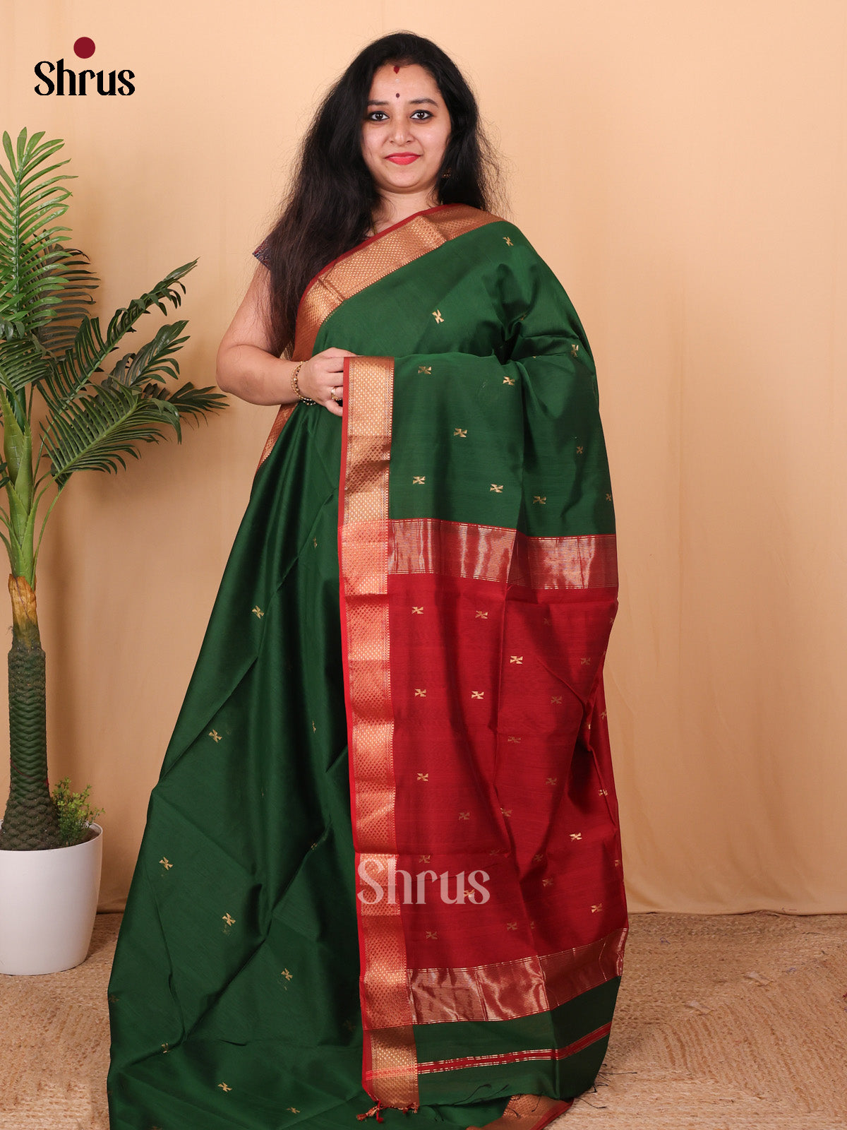 Green & Red - Maheshwari silkcotton Saree - Shop on Shrus.com
