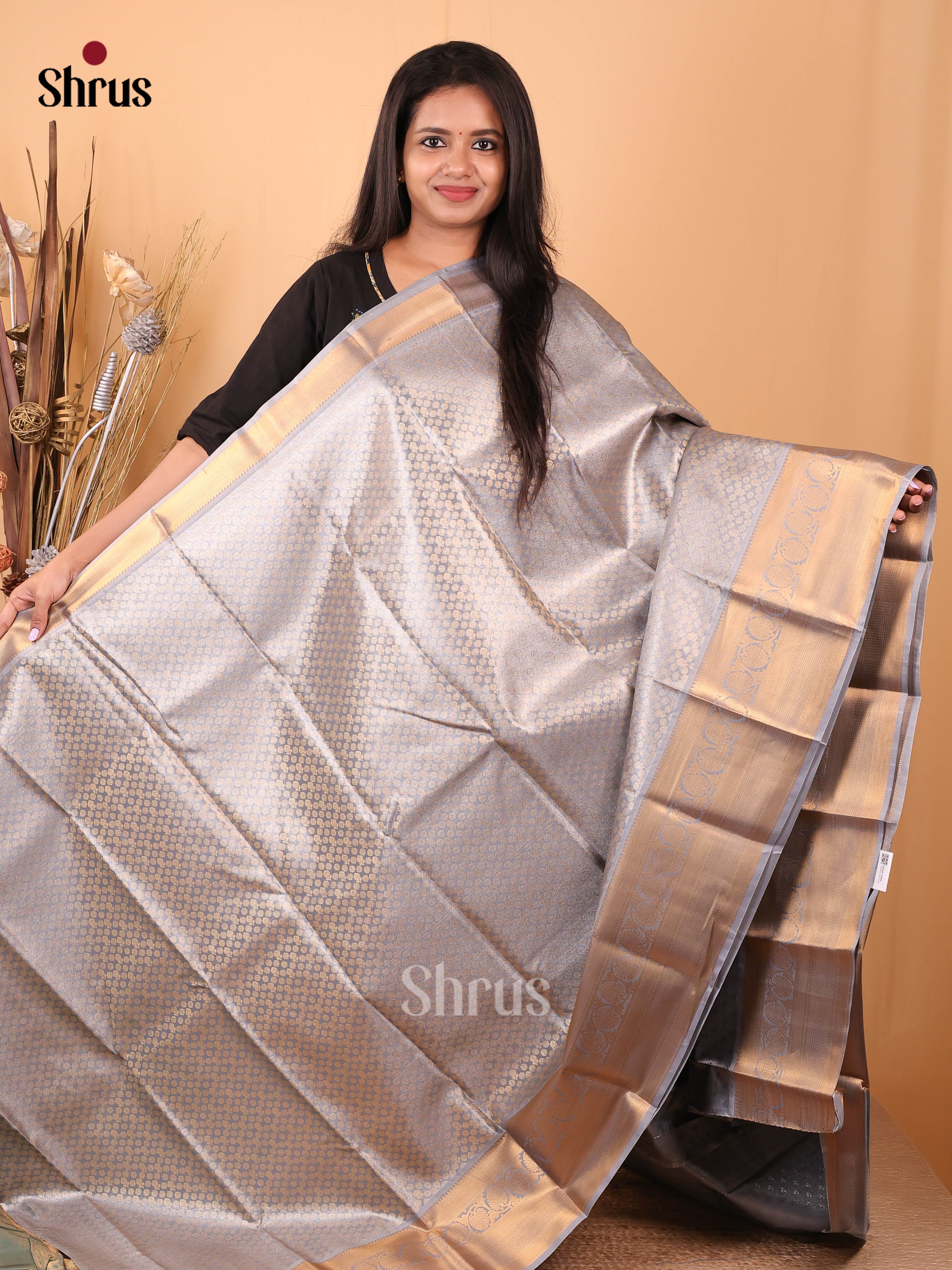Grey - Kanchipuram-halfpure Saree - Shop on Shrus.com