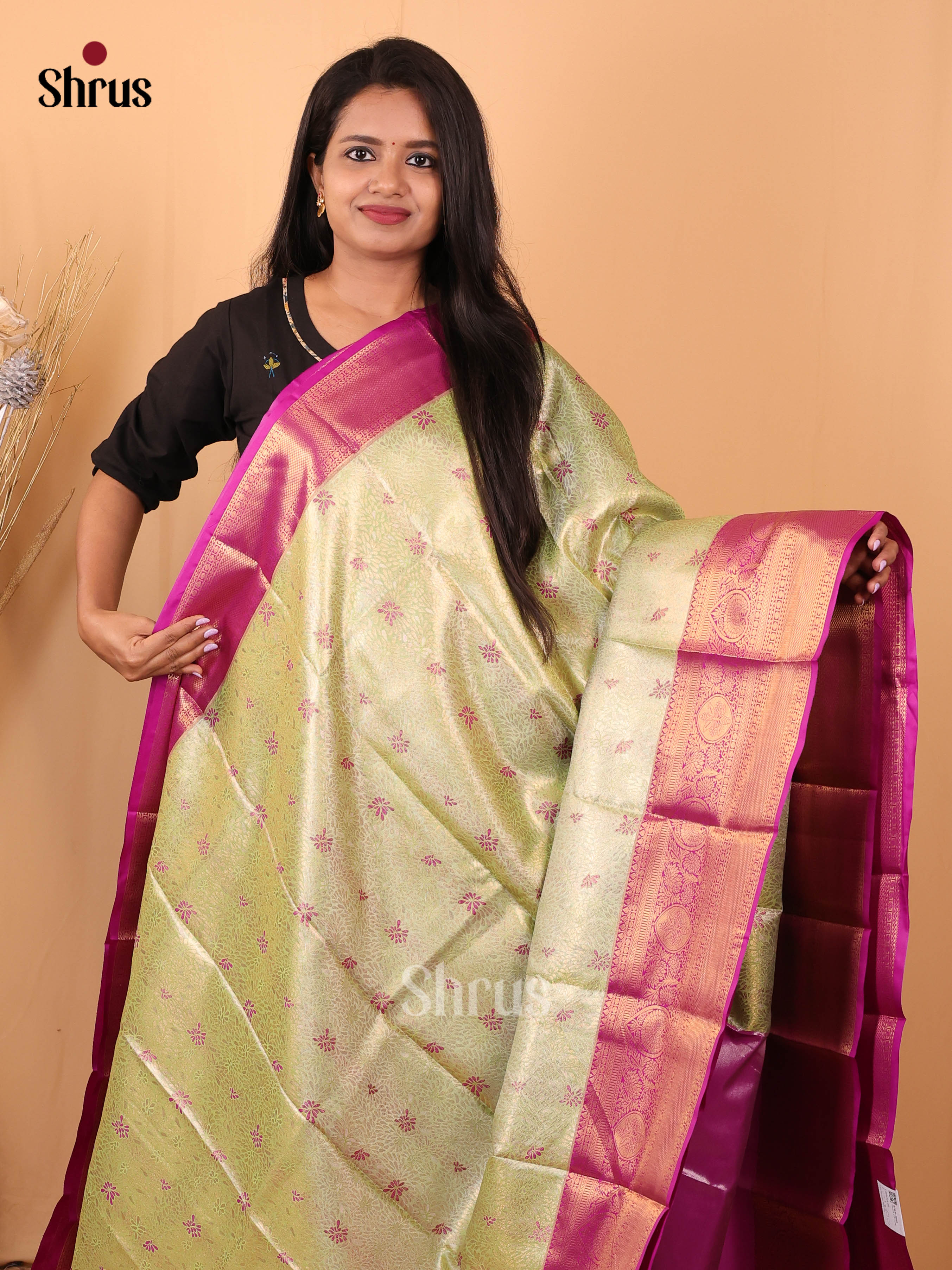 Green & Majenta - Kanchipuram-halfpure Saree - Shop on Shrus.com