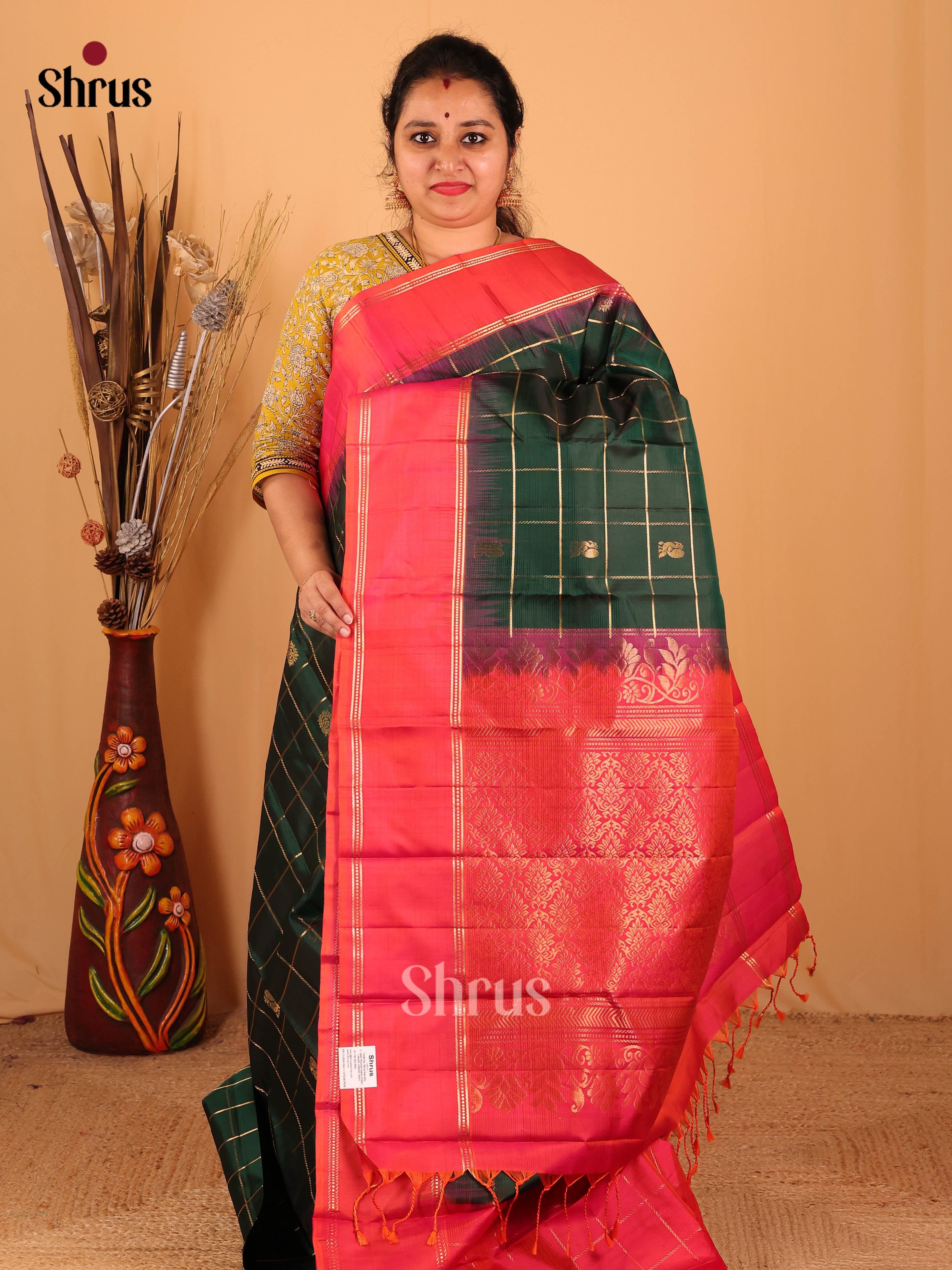 Green & Orangish Pink - Kanchipuram silk Saree - Shop on Shrus.com