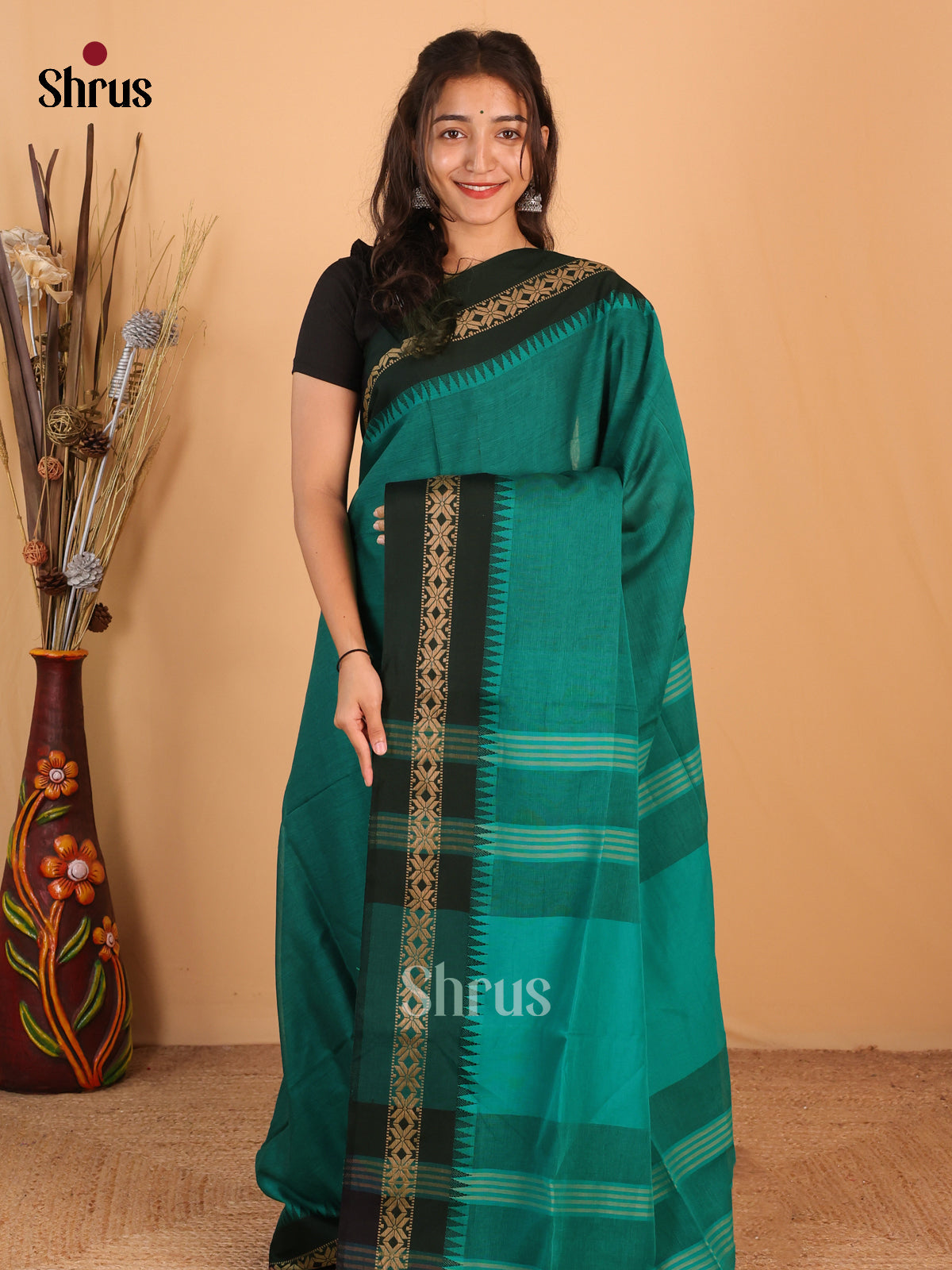 Green  - Bengal cotton Saree - Shop on Shrus.com