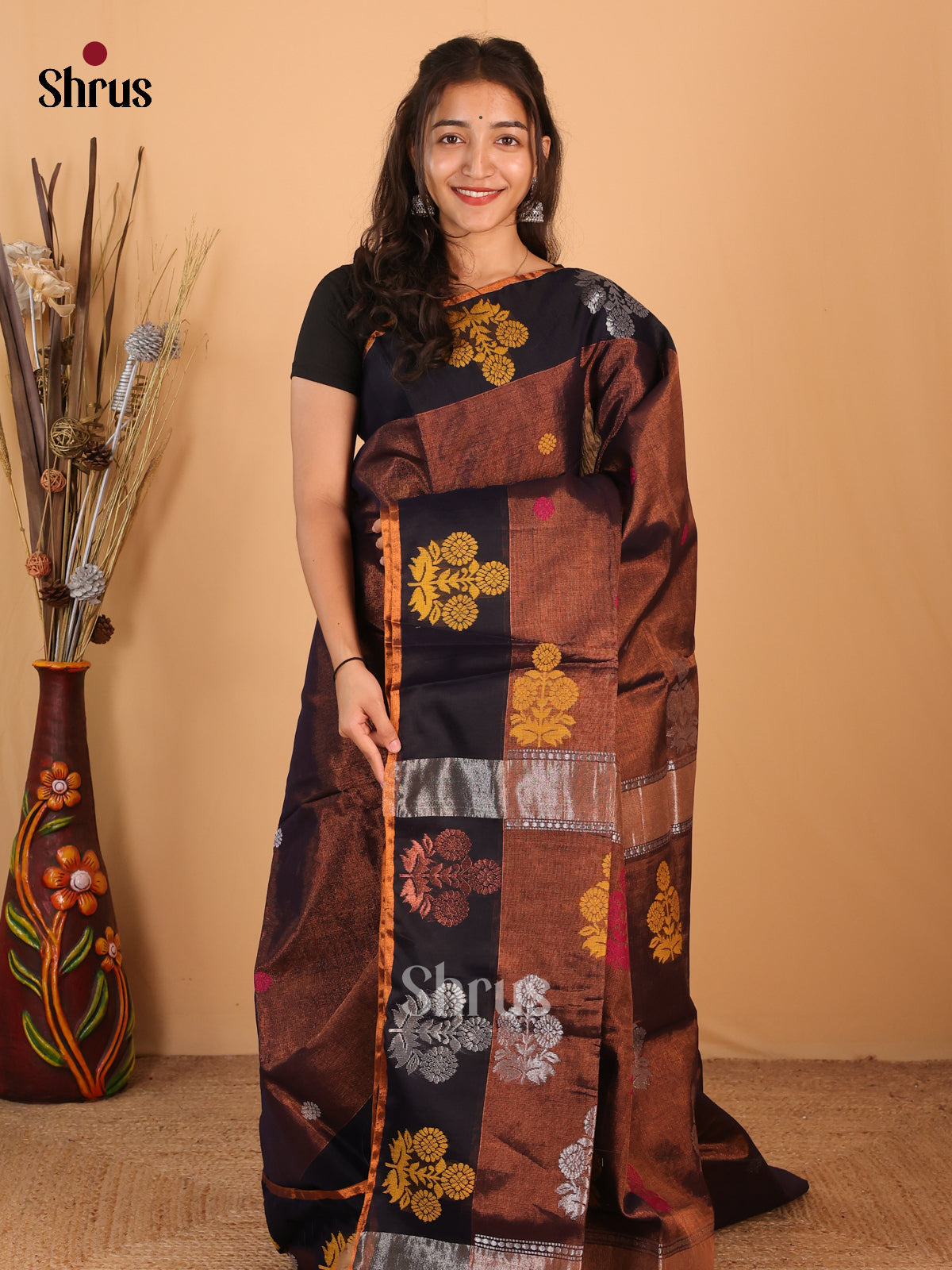 DCS03304 - Bengal cotton Saree - Shop on Shrus.com
