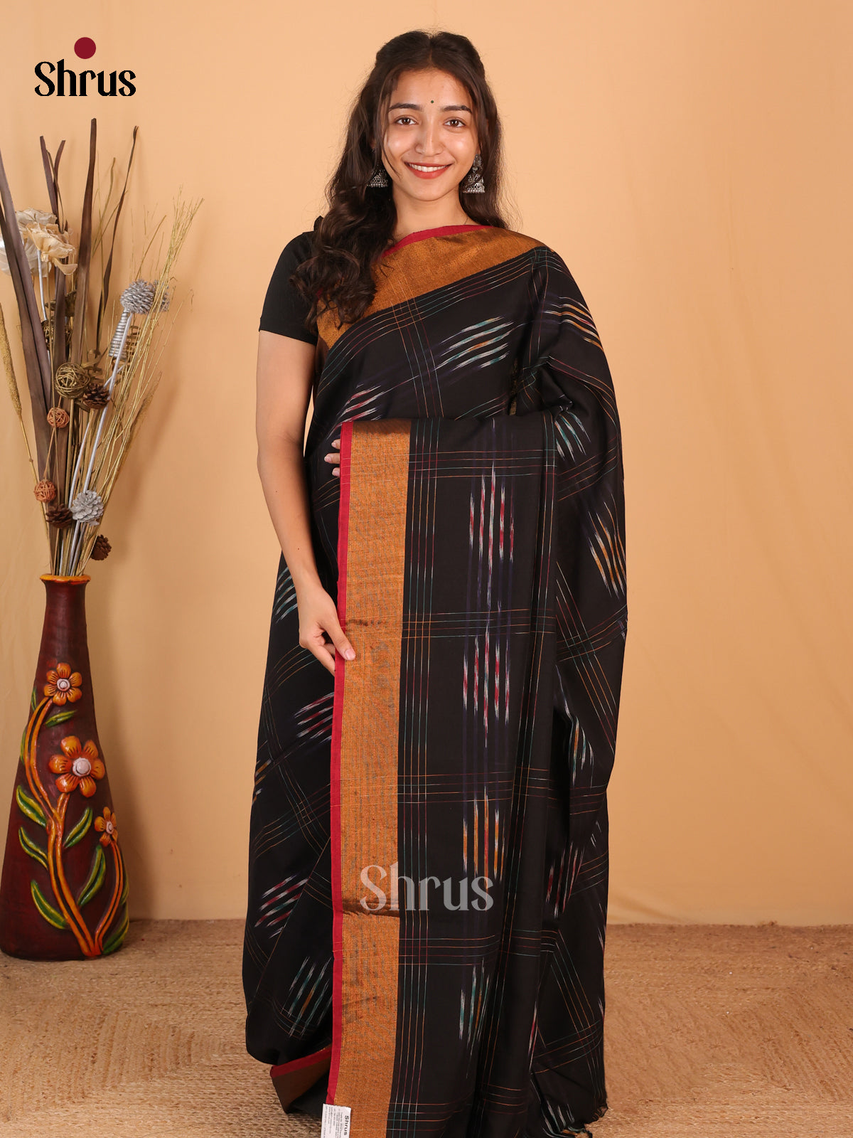 Black & Red- Bengal cotton Saree - Shop on Shrus.com