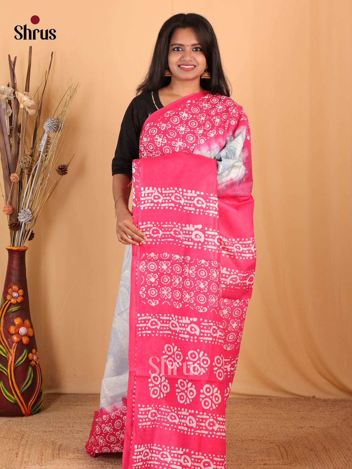 Green & Pink - Bhatik Saree - Shop on Shrus.com