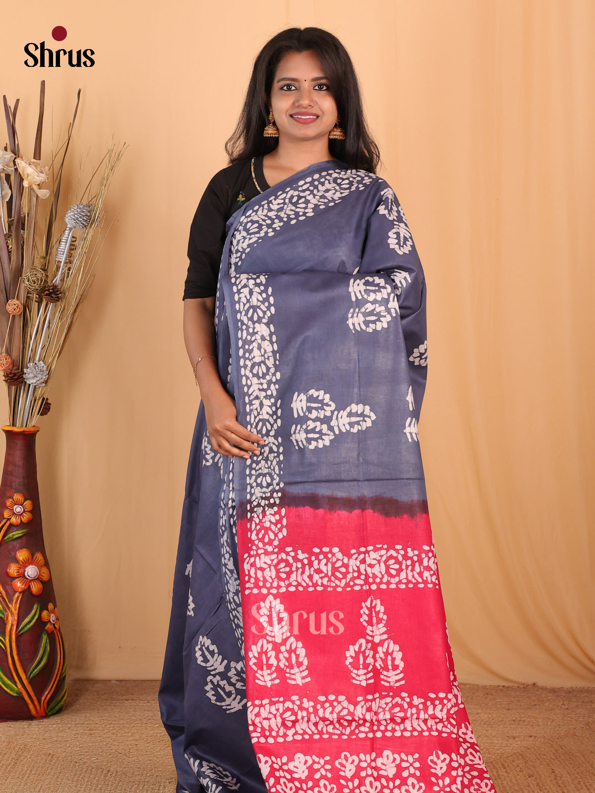 Grey & Pink - Bhatik Saree - Shop on Shrus.com