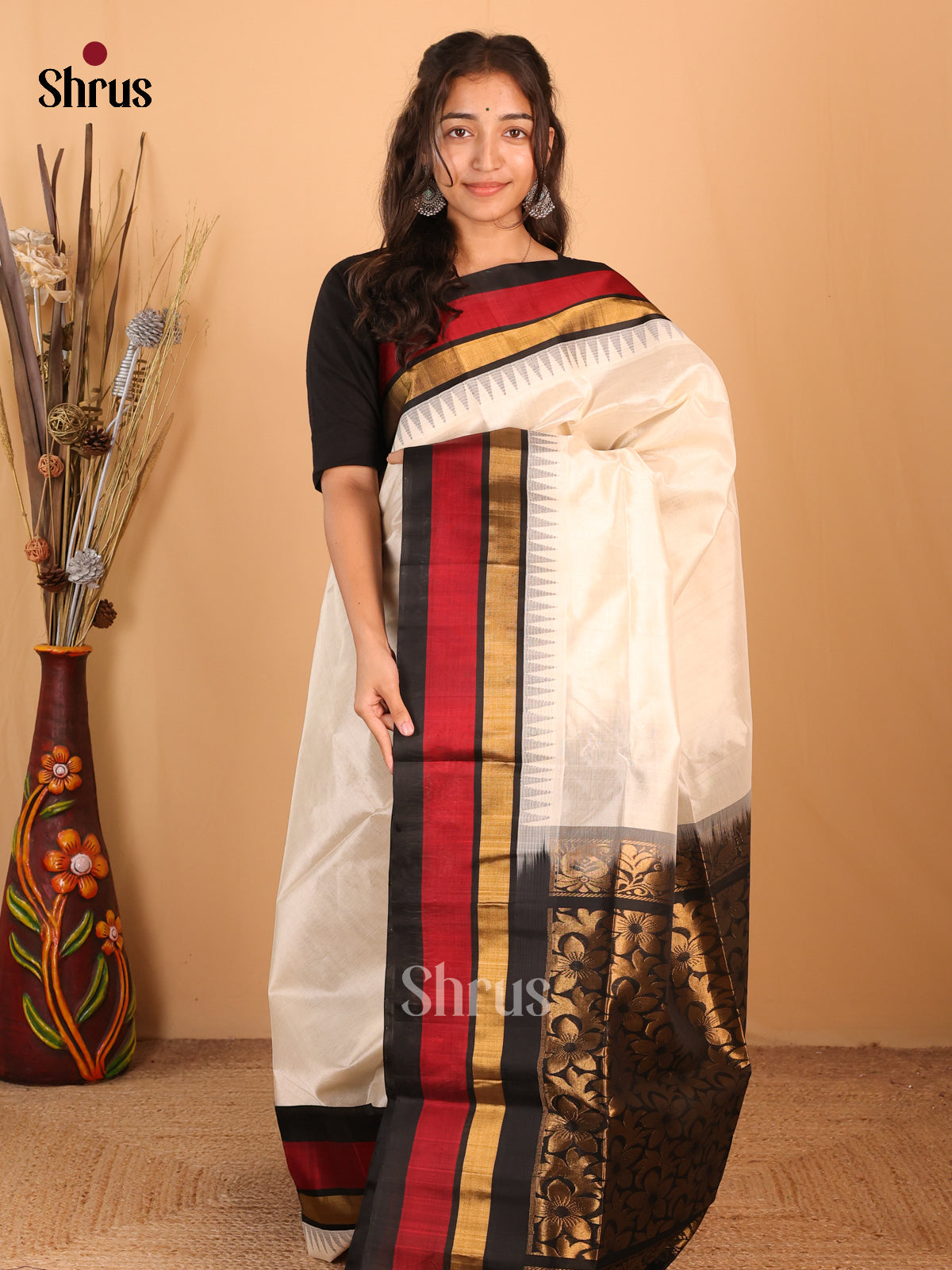 DCS04334 - Silk Cotton Saree - Shop on Shrus.com
