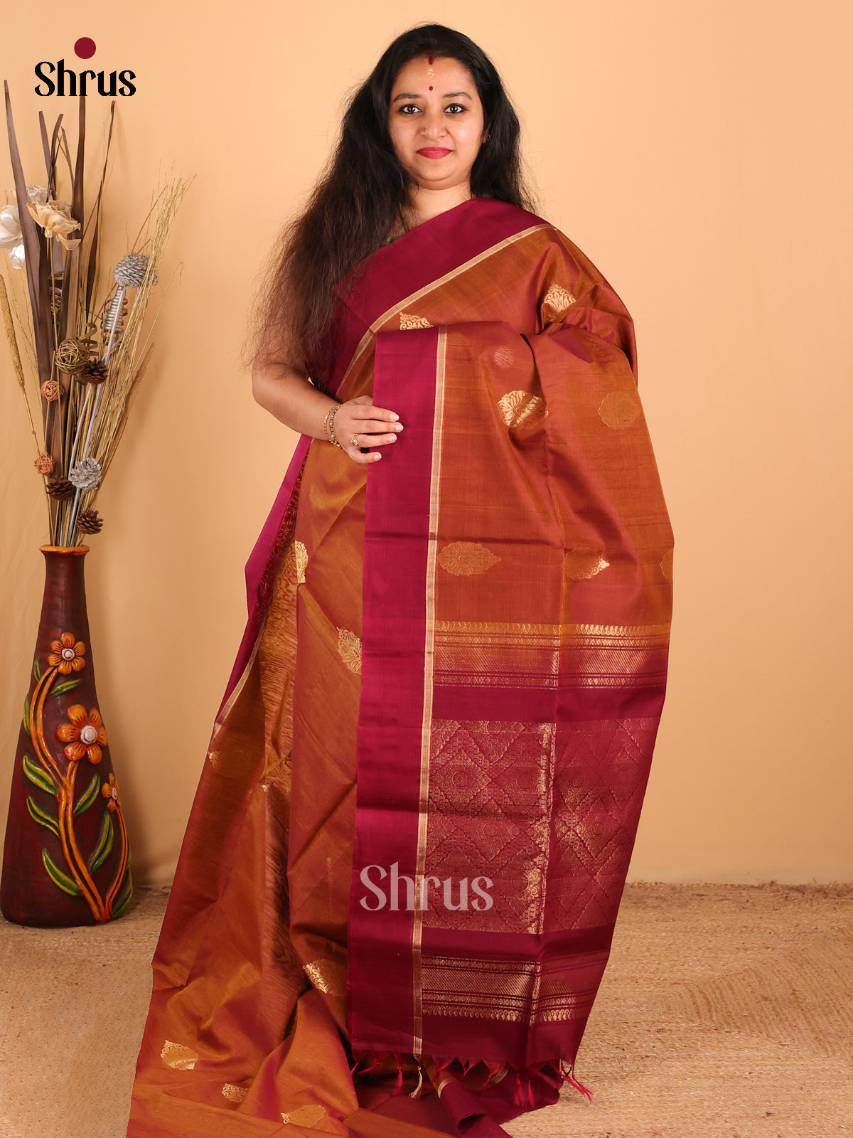 DCS07237 - Silk Cotton  Saree - Shop on Shrus.com