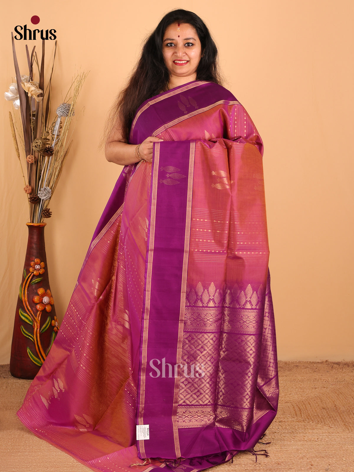 DCS07250 - Silk Cotton  Saree - Shop on Shrus.com