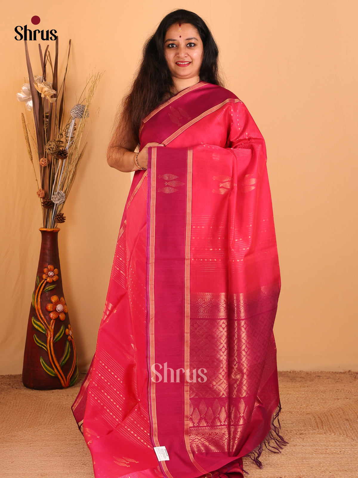 DCS07256 - Silk Cotton  Saree - Shop on Shrus.com