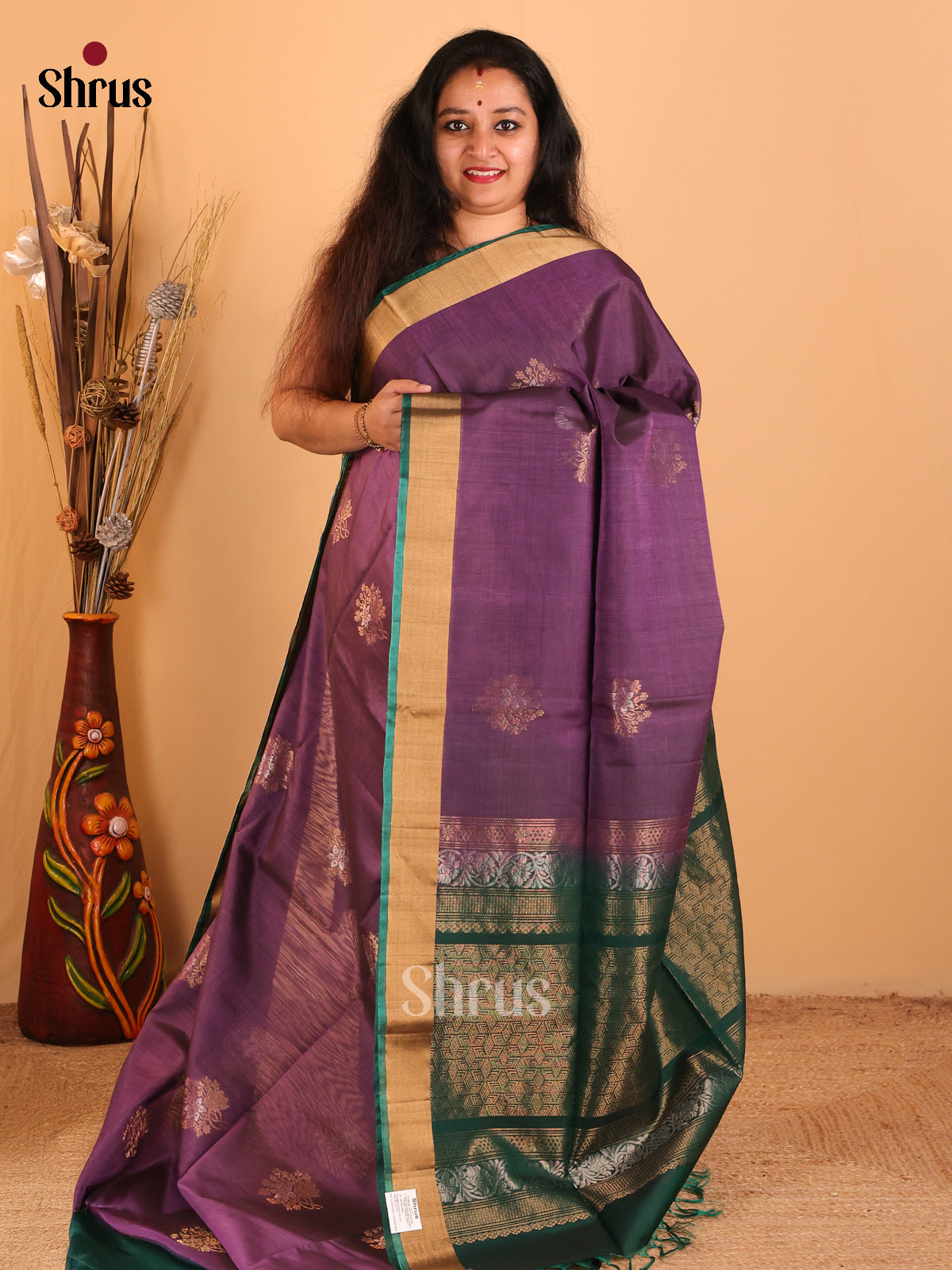 DCS07271 - Silk Cotton  Saree - Shop on Shrus.com