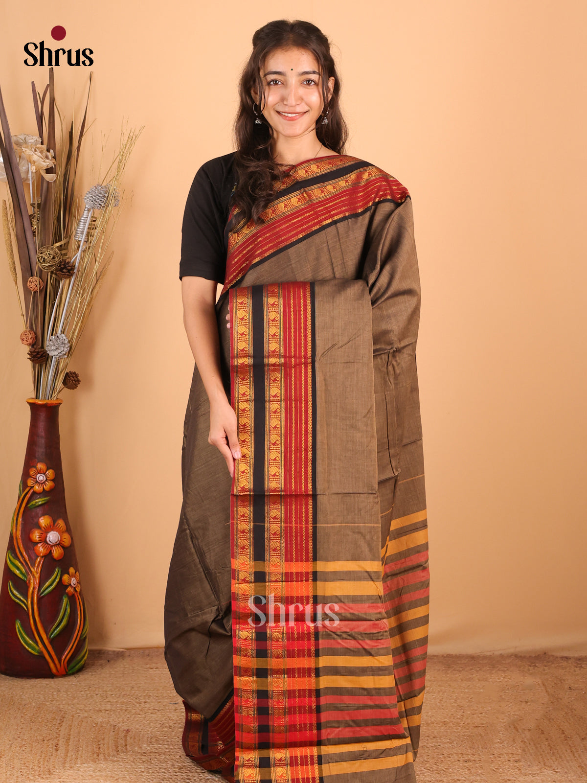 Grey & Black - Narayanpet Cotton  Saree - Shop on Shrus.com