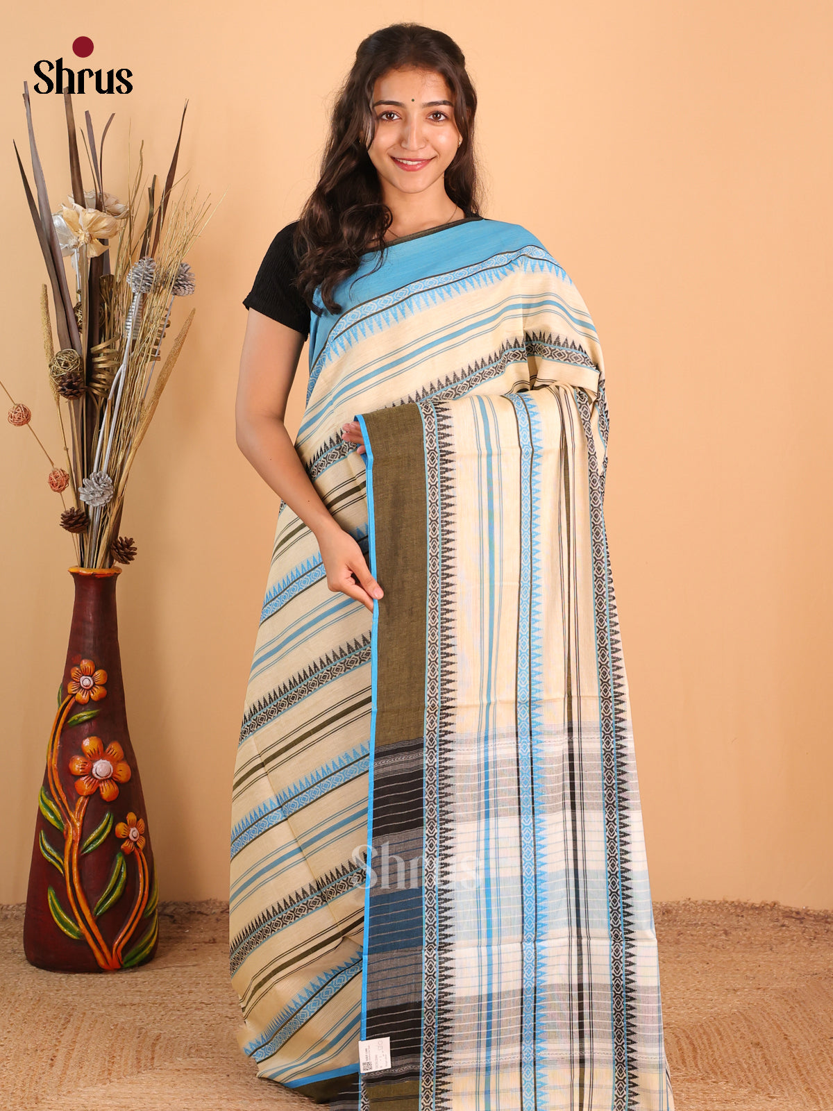 DCS12066 - Bengal cotton Saree - Shop on Shrus.com