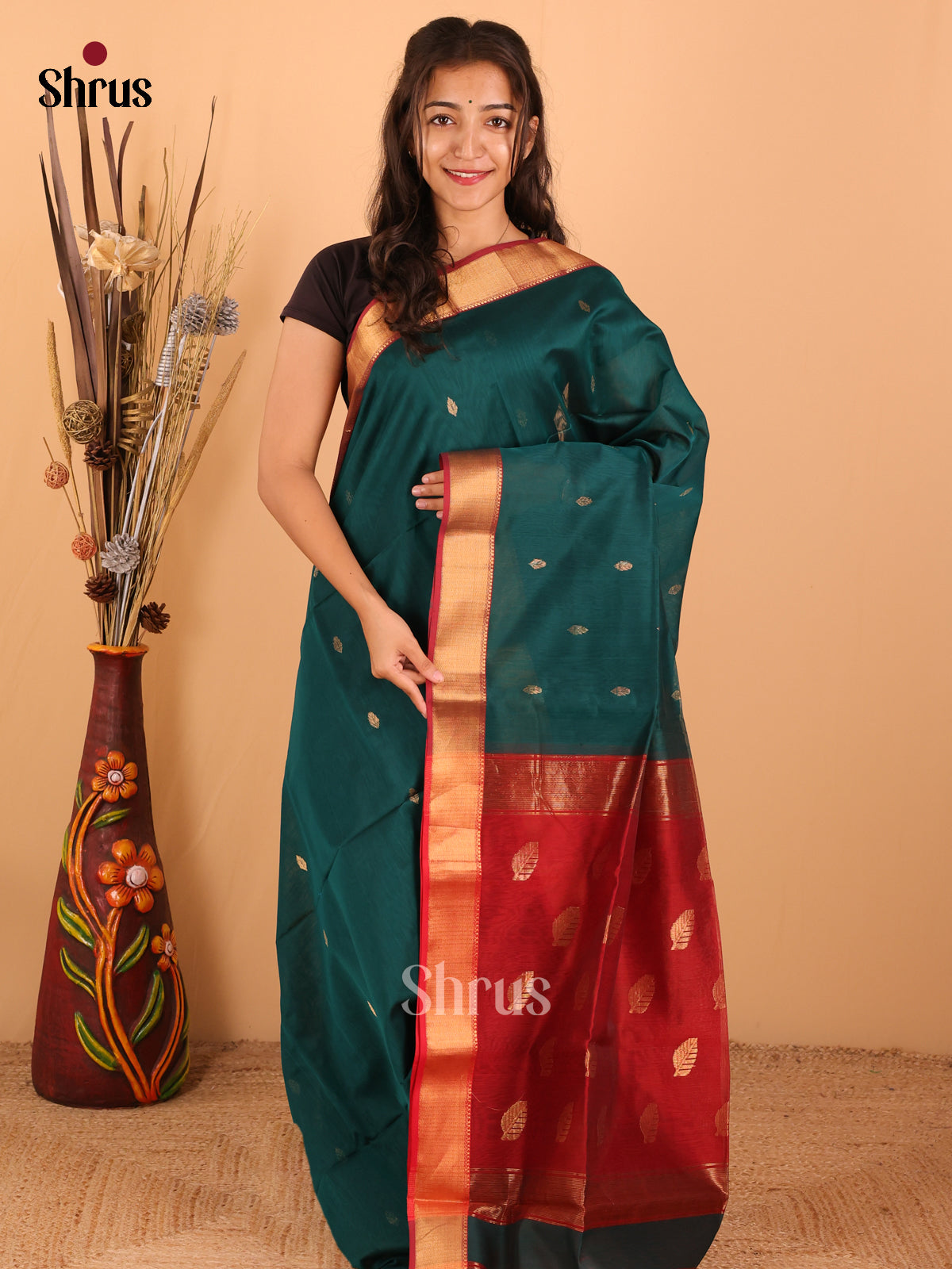 Dark Green & red - Maheswari silk cotton Saree - DCS27143 - Shop on Shrus.com