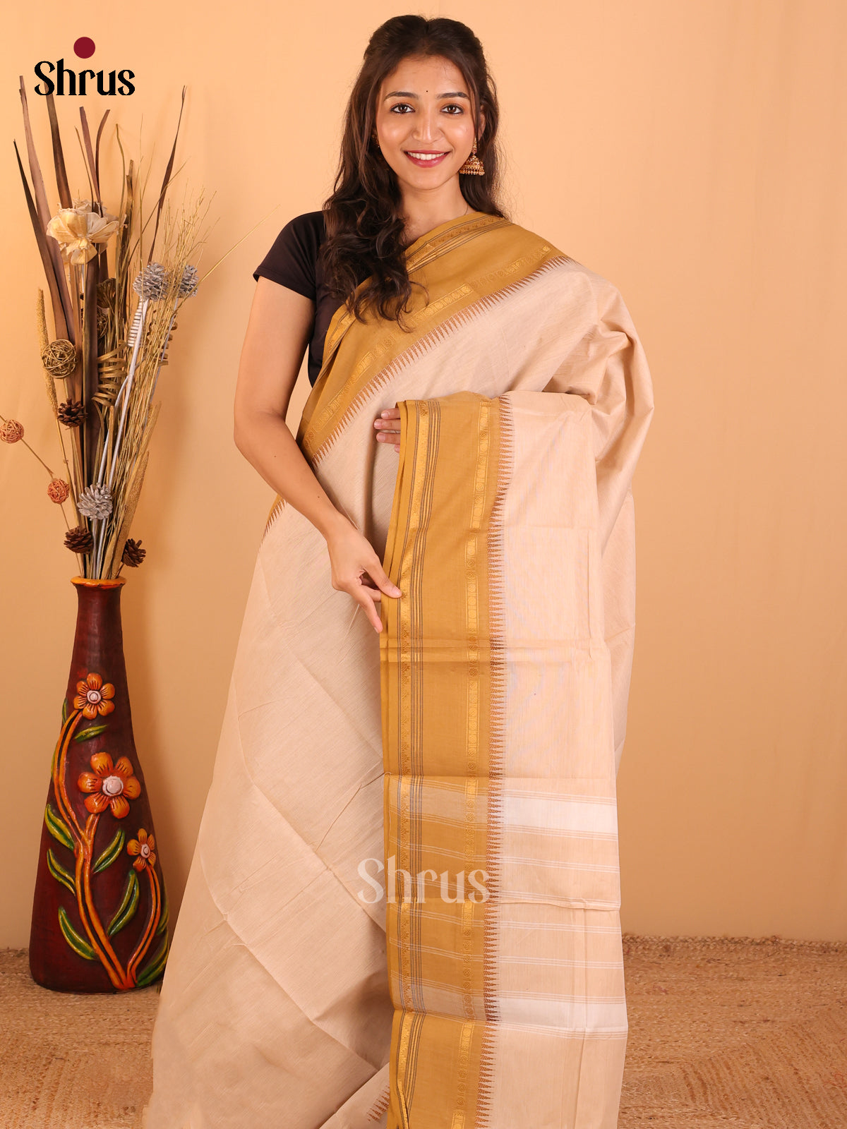 Sandal with Brown-Chettinad saree -DDS02036 - Shop on Shrus.com
