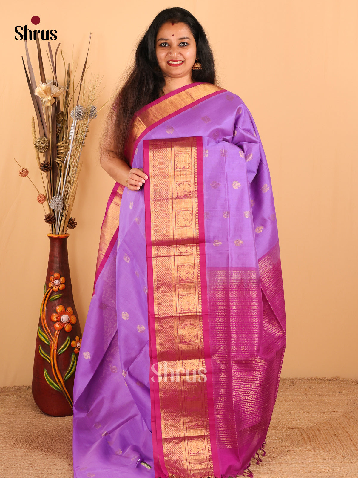 Dreamy Lavender And Purple Silk Cotton Saree With Zari Woven Leaf And Peacock Buttas - Shop on Shrus.com