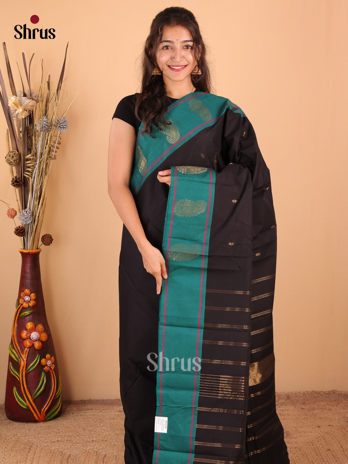 Black with Green - Chettinad Cotton Saree - DDS09379 - Shop on Shrus.com