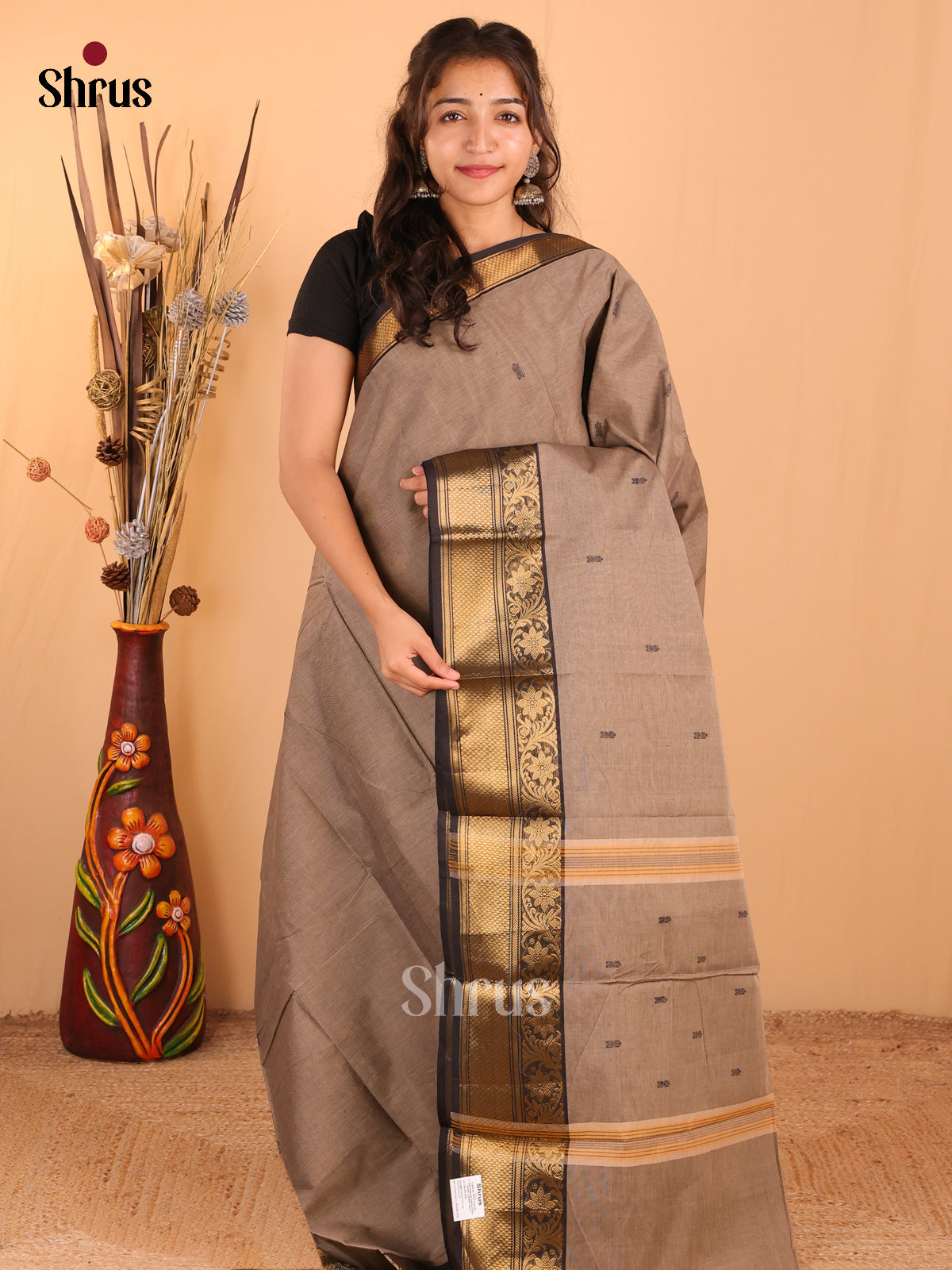 Beige with Black - Chettinad Cotton Saree - DDS10037 - Shop on Shrus.com