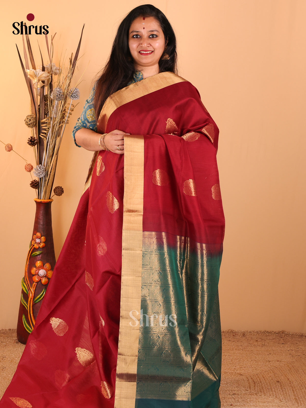 Maroon Silk Cotton Saree With Zari Motifs Paired With Peacock Green Zari Woven Pallu - Shop on Shrus.com