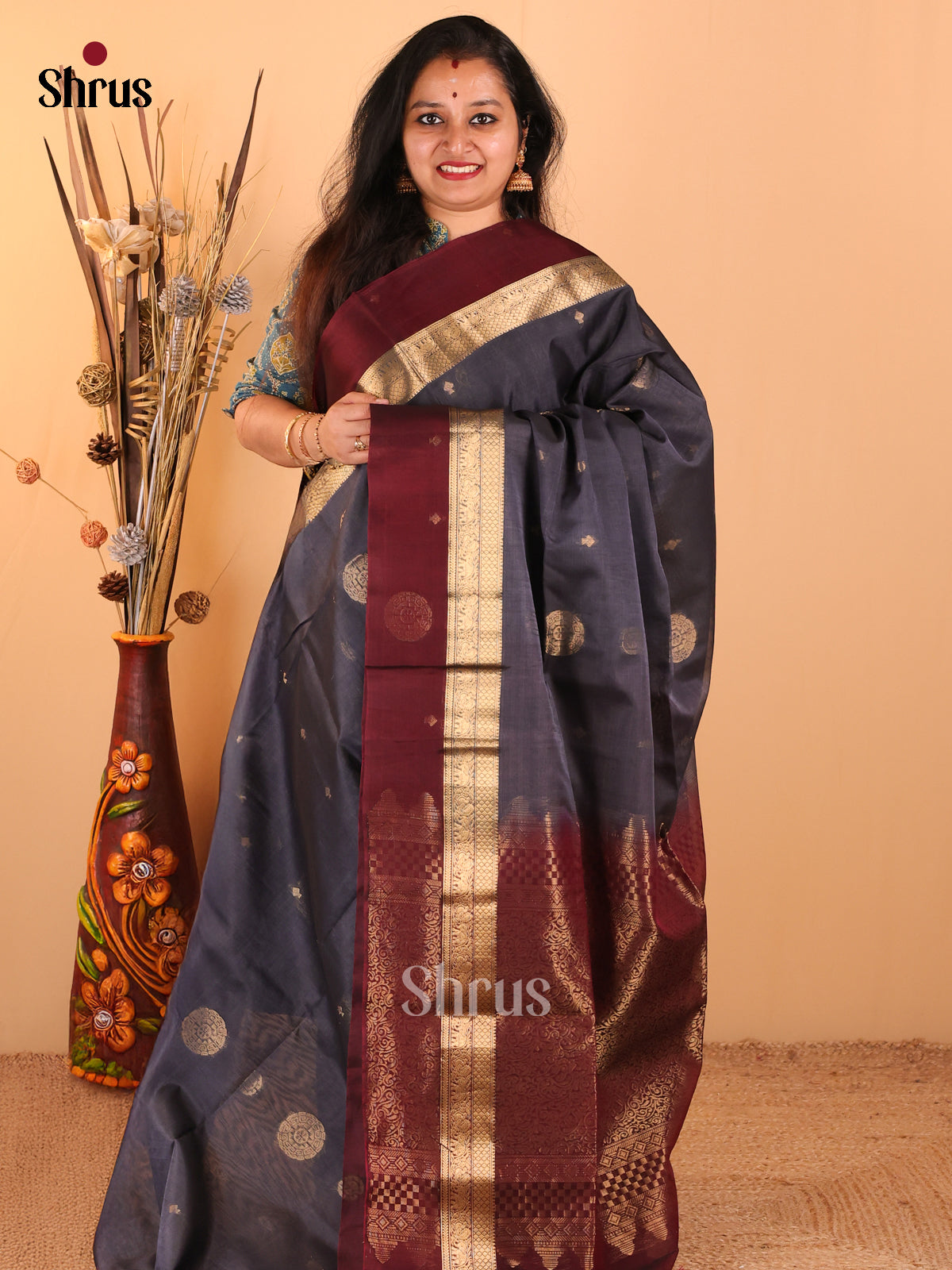 Elephant grey with Wine - Silk Cotton Saree - DDS10127 - Shop on Shrus.com