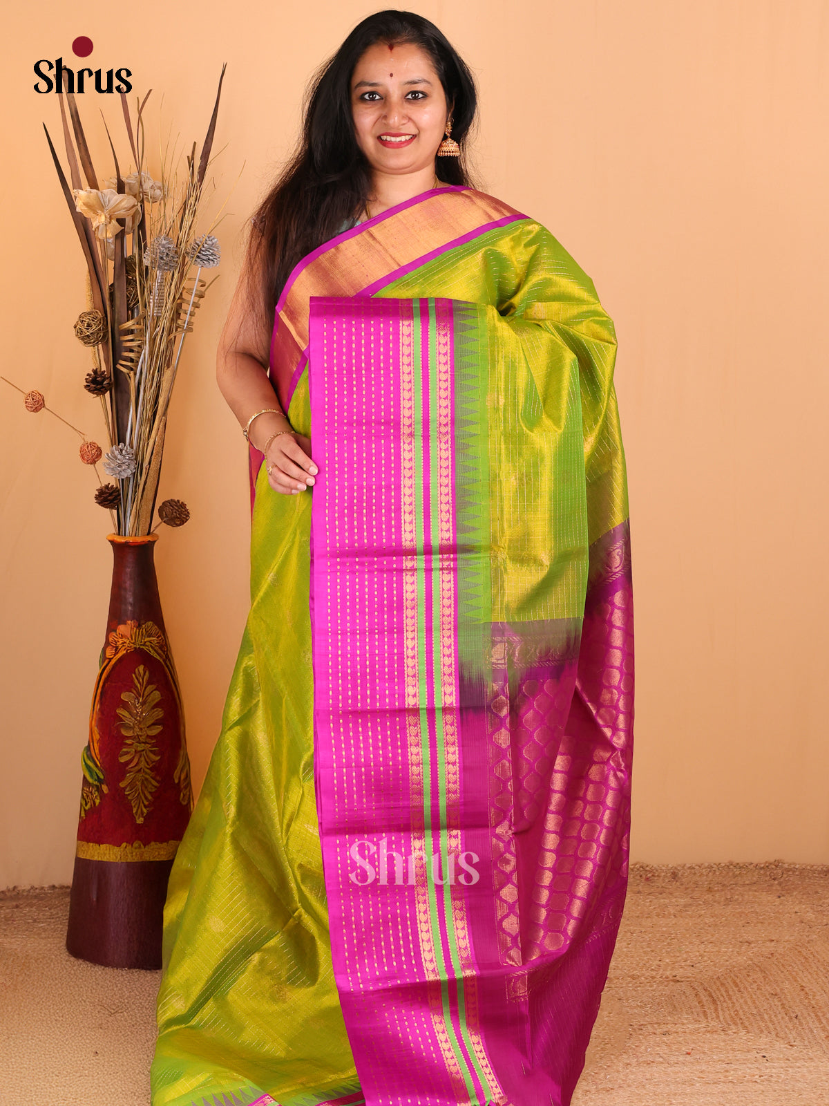 Green with Majenta - DDS12051 - Silk Cotton Saree - Shop on Shrus.com
