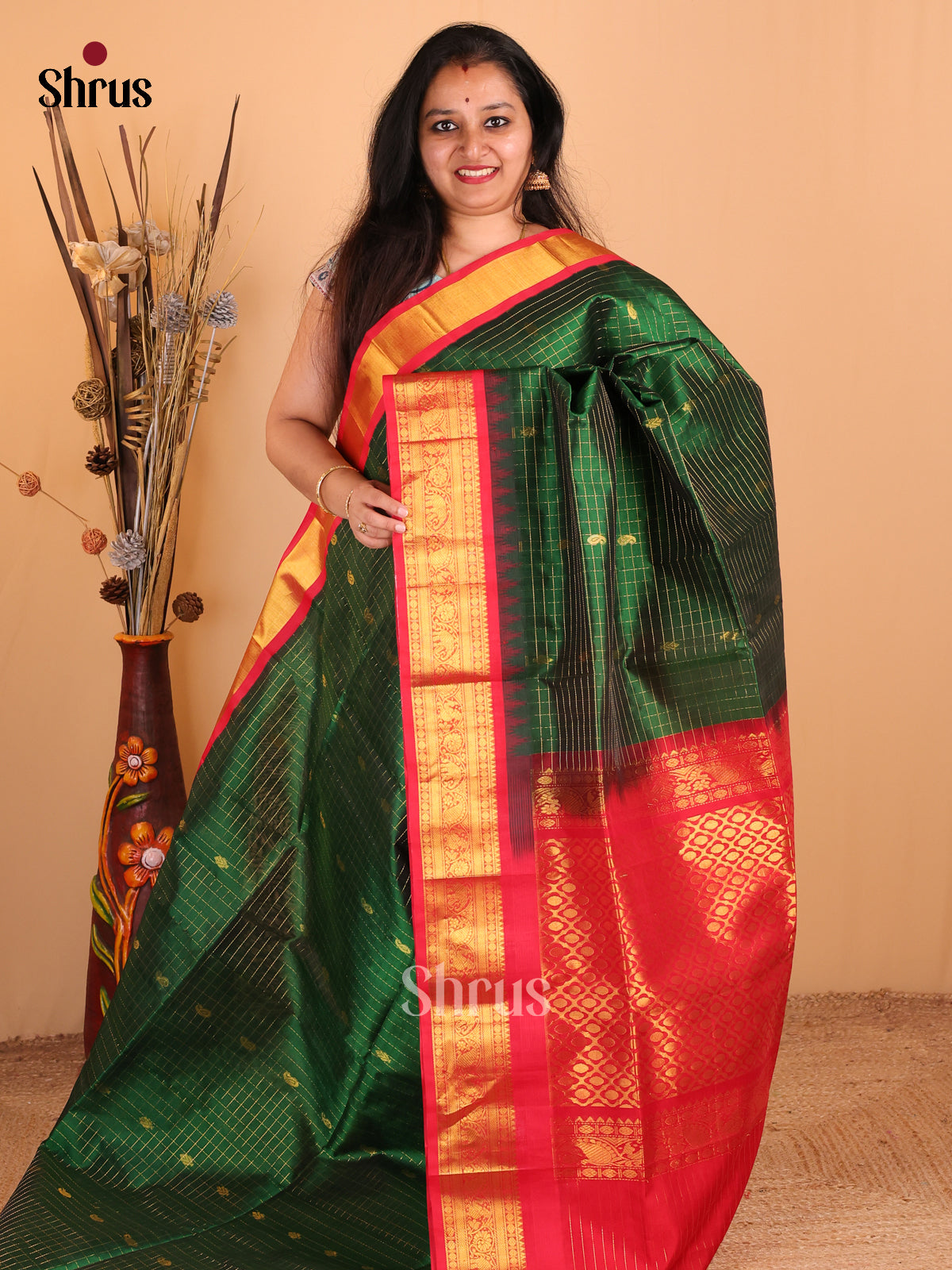 Green with Red - DDS12076 - Silk Cotton Saree - Shop on Shrus.com