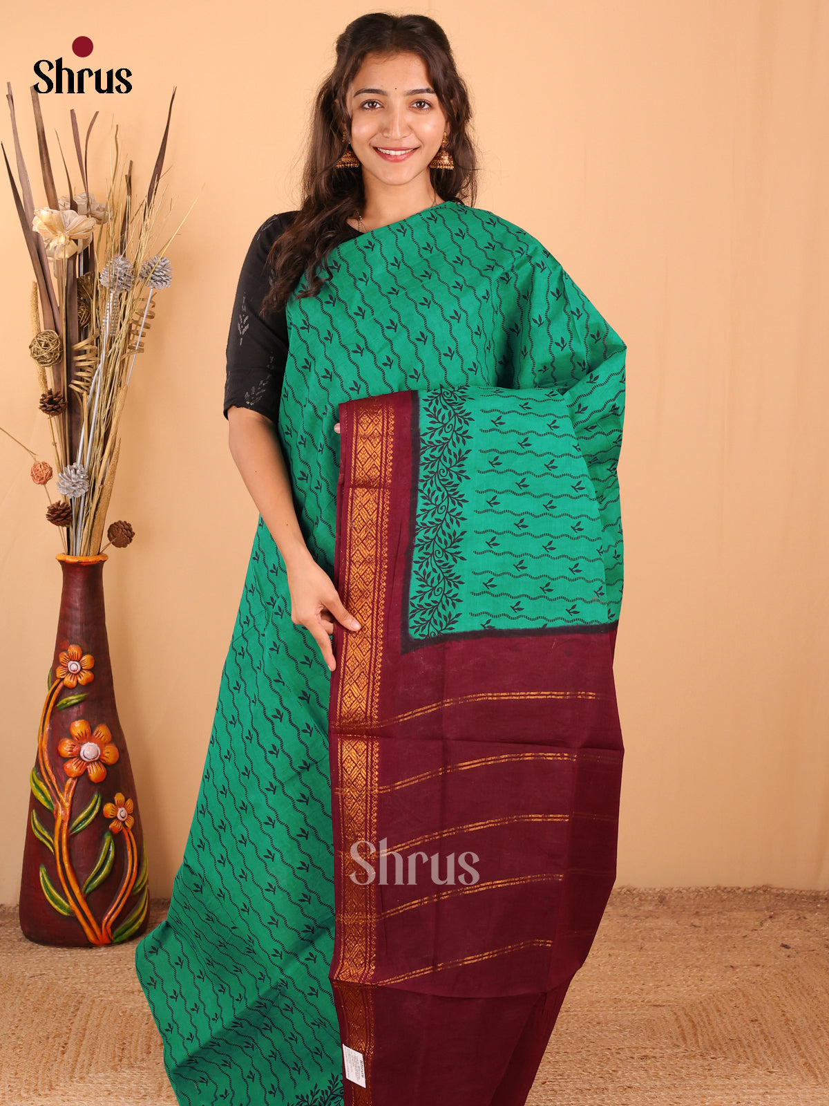 Green with Maroon - DDS15237 - Sungudi Cotton Saree - Shop on Shrus.com