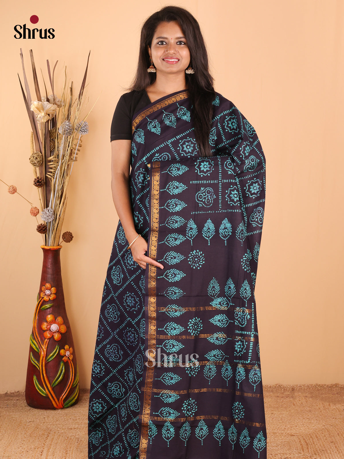 Navy Blue - DDS15319 - Sungudi Cotton Saree - Shop on Shrus.com