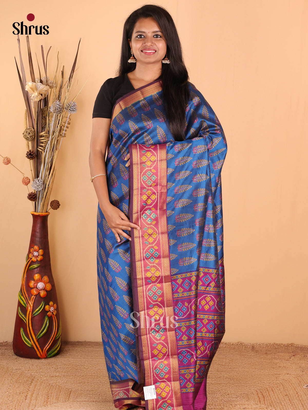 DDS16027 - Semi Patola Saree - Shop on Shrus.com